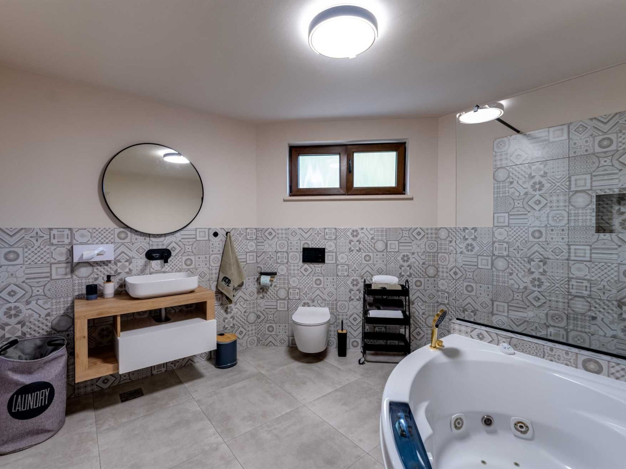 Ferienvilla mit Pool, ruhige Aria-Image-tags.info