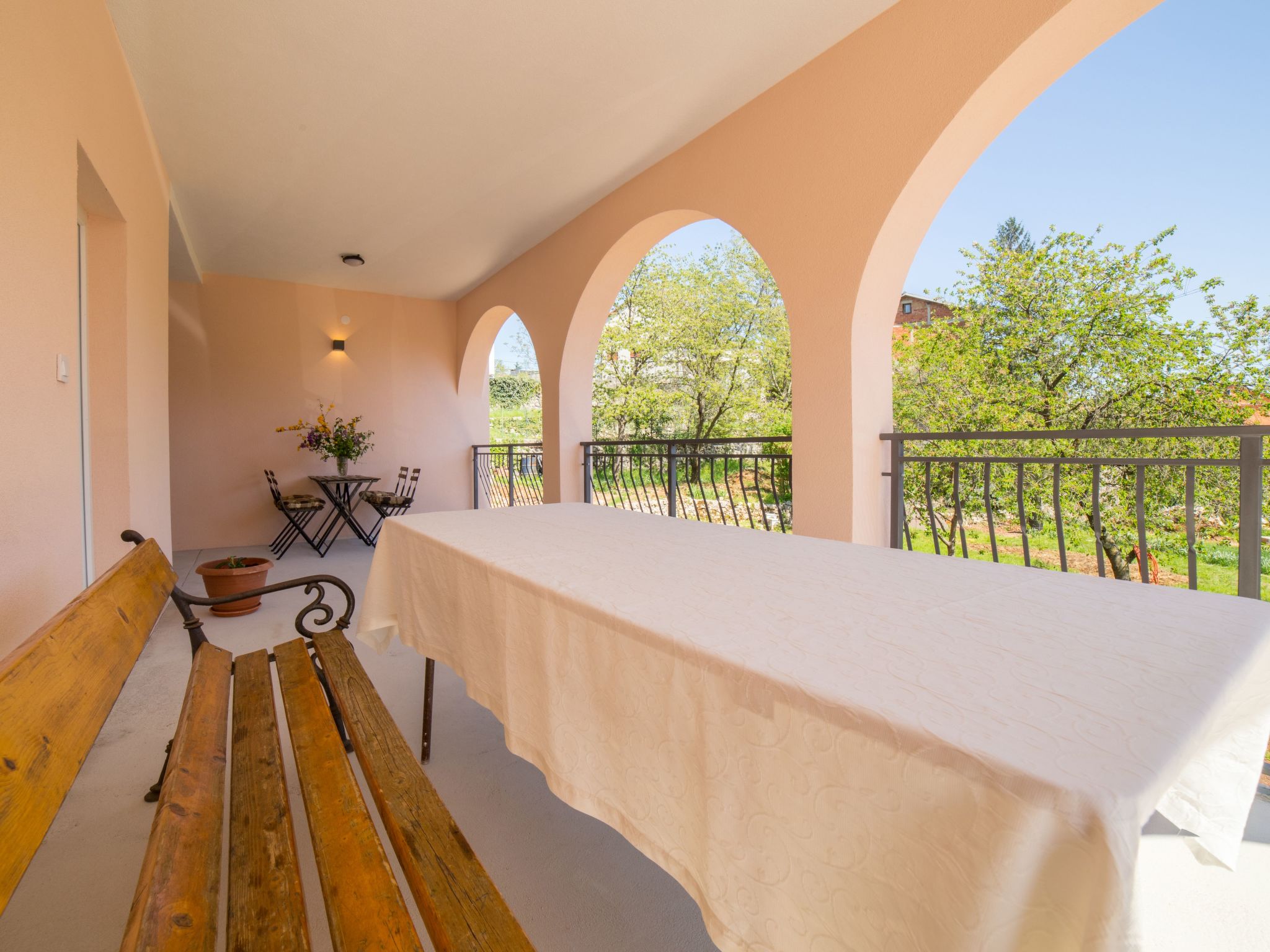 "Raspolic" mit Terrasse-Dehors