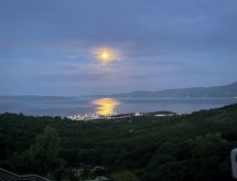 Bergzicht en rust in Terra Magica Deluxe Wohnung, Buzdohanj - thumbnail 1