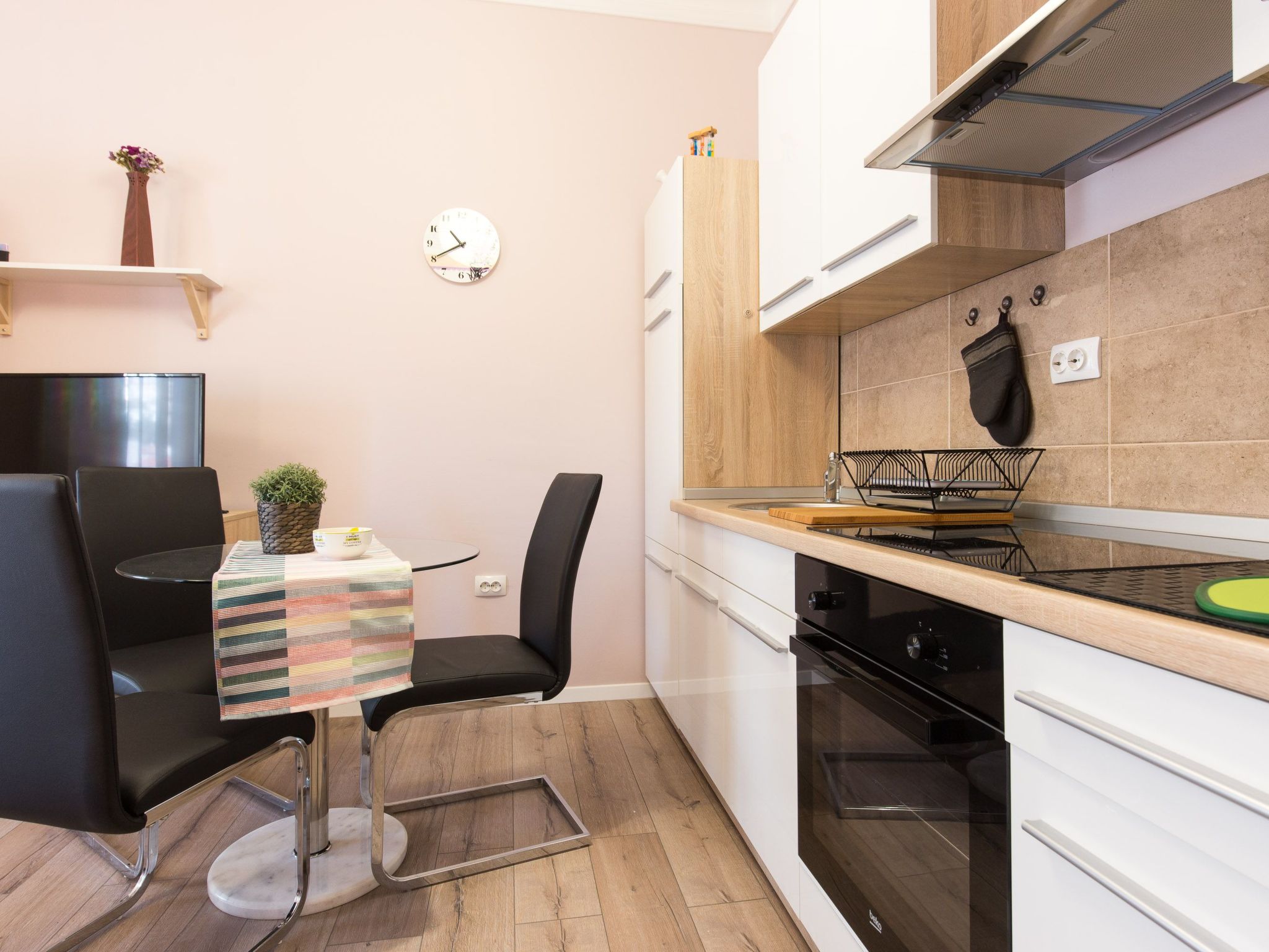 Für 2 Personen ca. 30 m&sup2; in Rijeka, Kvarner Bucht (Gespanschaft Primorje-G - Image-tags.info