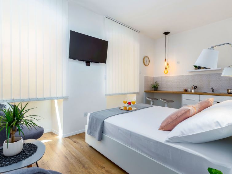 2-persoons appartement aan zee in Rijeka · 22 m² in Rijeka
