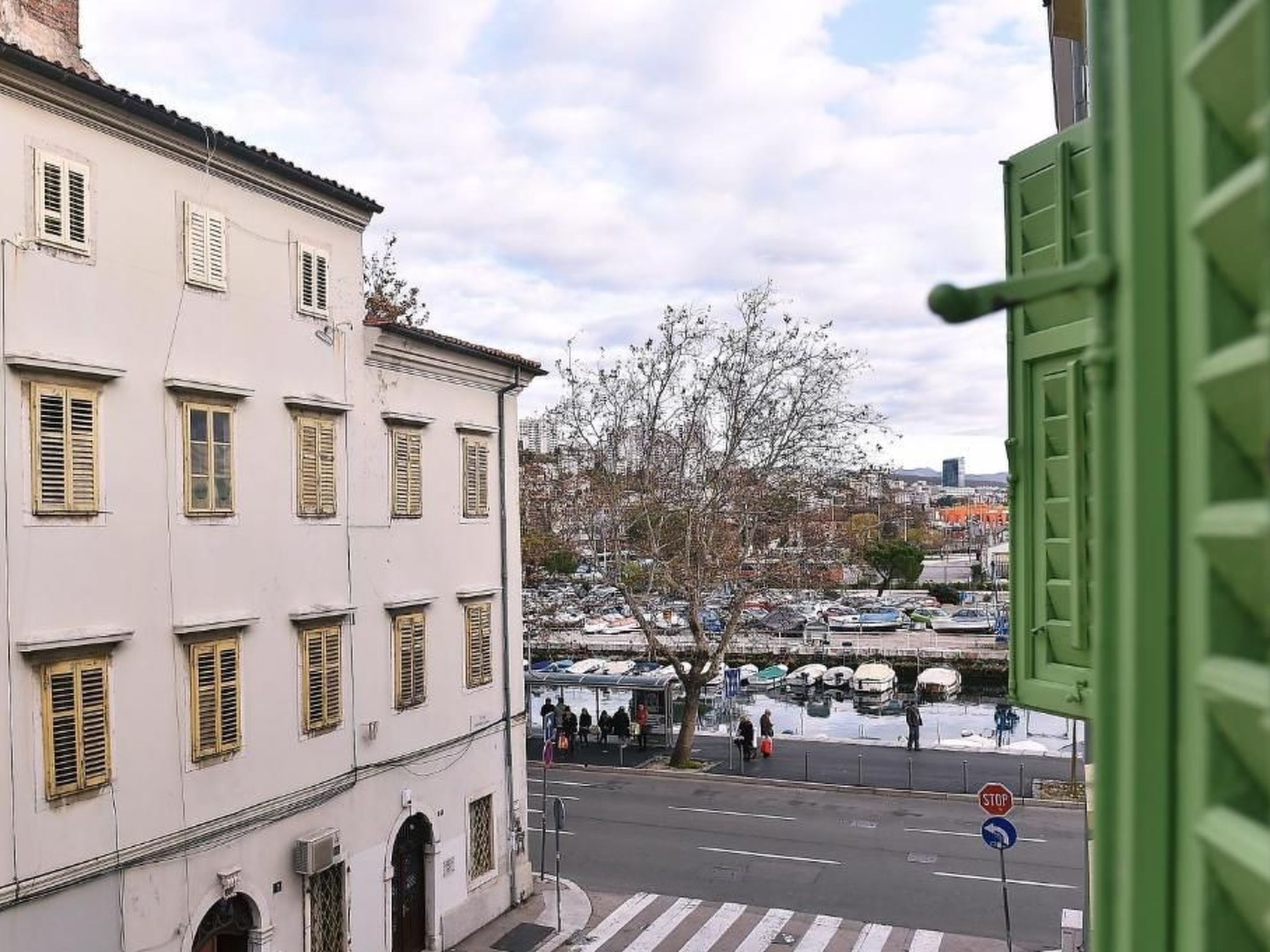 Opa Gold Wohnung-Outside