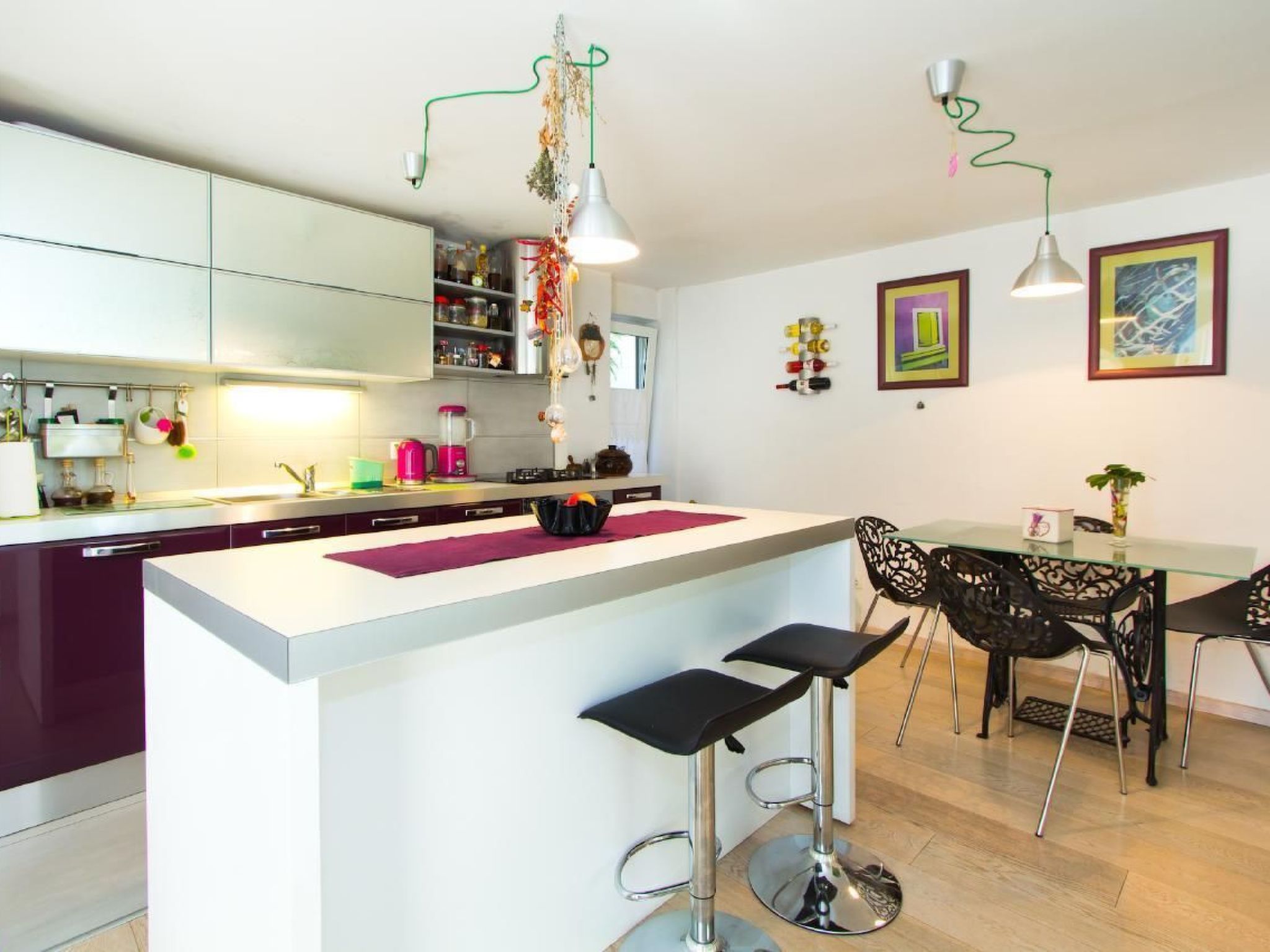 Wohnung in Rijeka mit Terrasse und Grill-Binnen