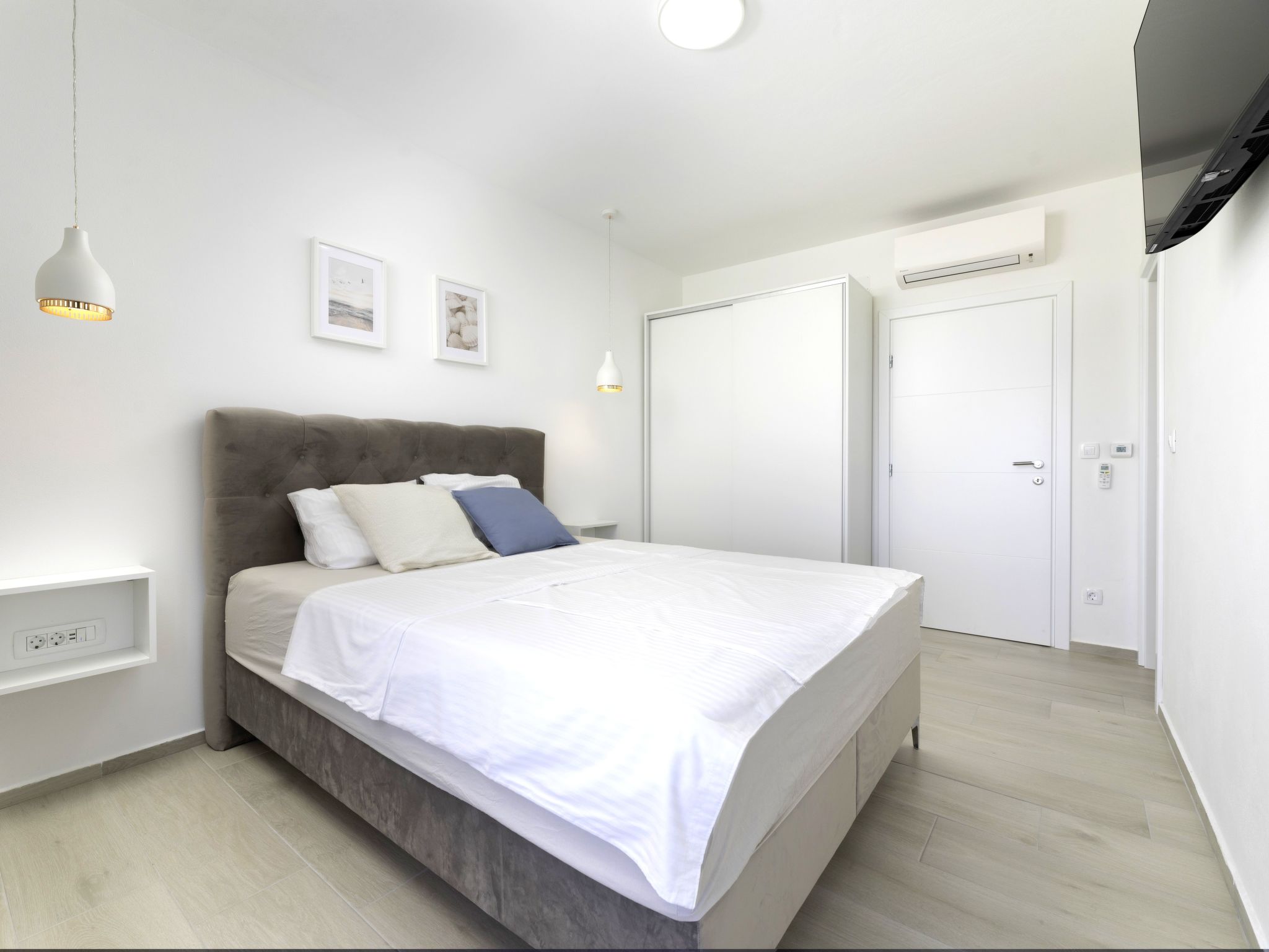 "Villa Juniperus" mit eigenem Pool-Image-tags.info