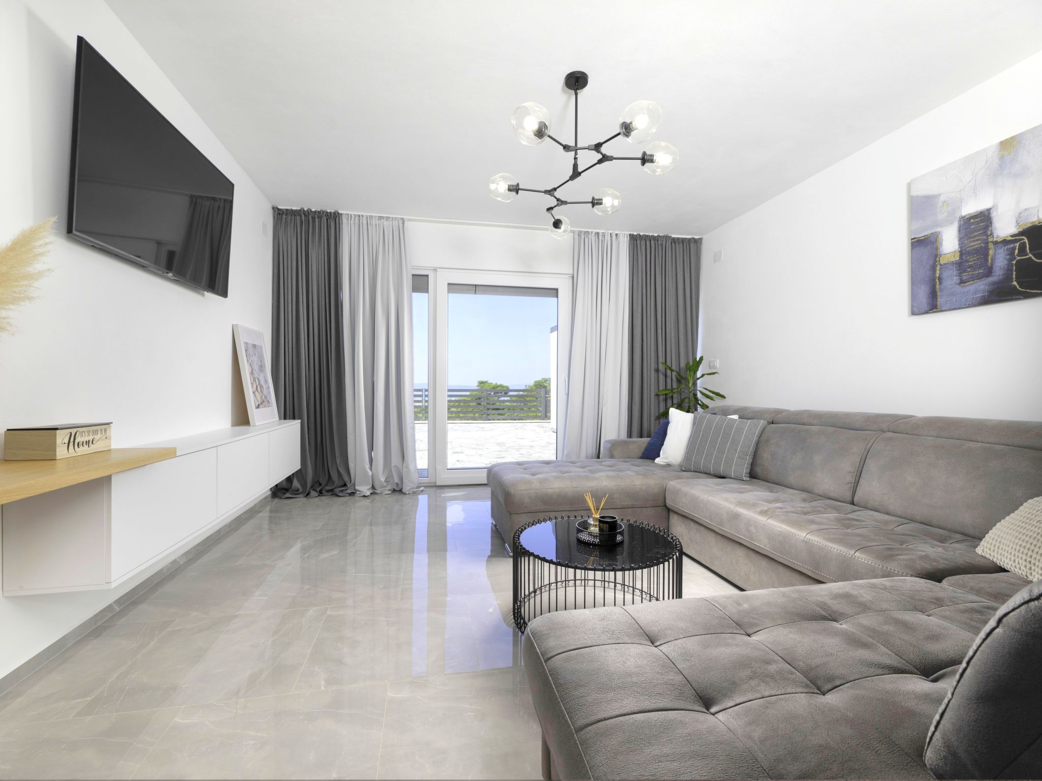 "Villa Juniperus" mit eigenem Pool-Image-tags.info