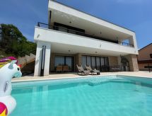 Villa Zara Bella Vista: Luxe vrijstaande villa met privézwembad nabij de Kvarner baai - thumbnail 1