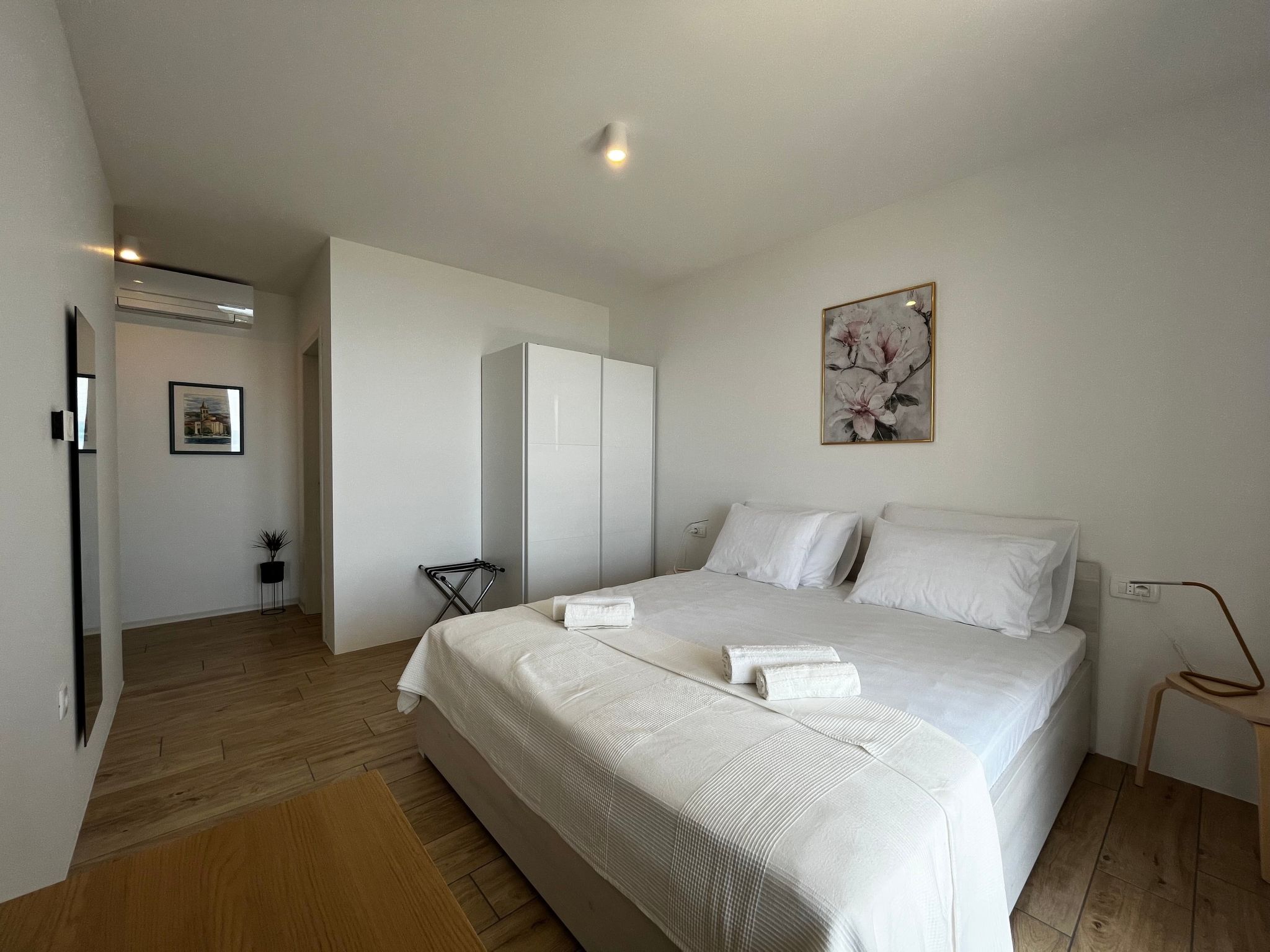 Villa 'Zara Bella Vista-Binnen