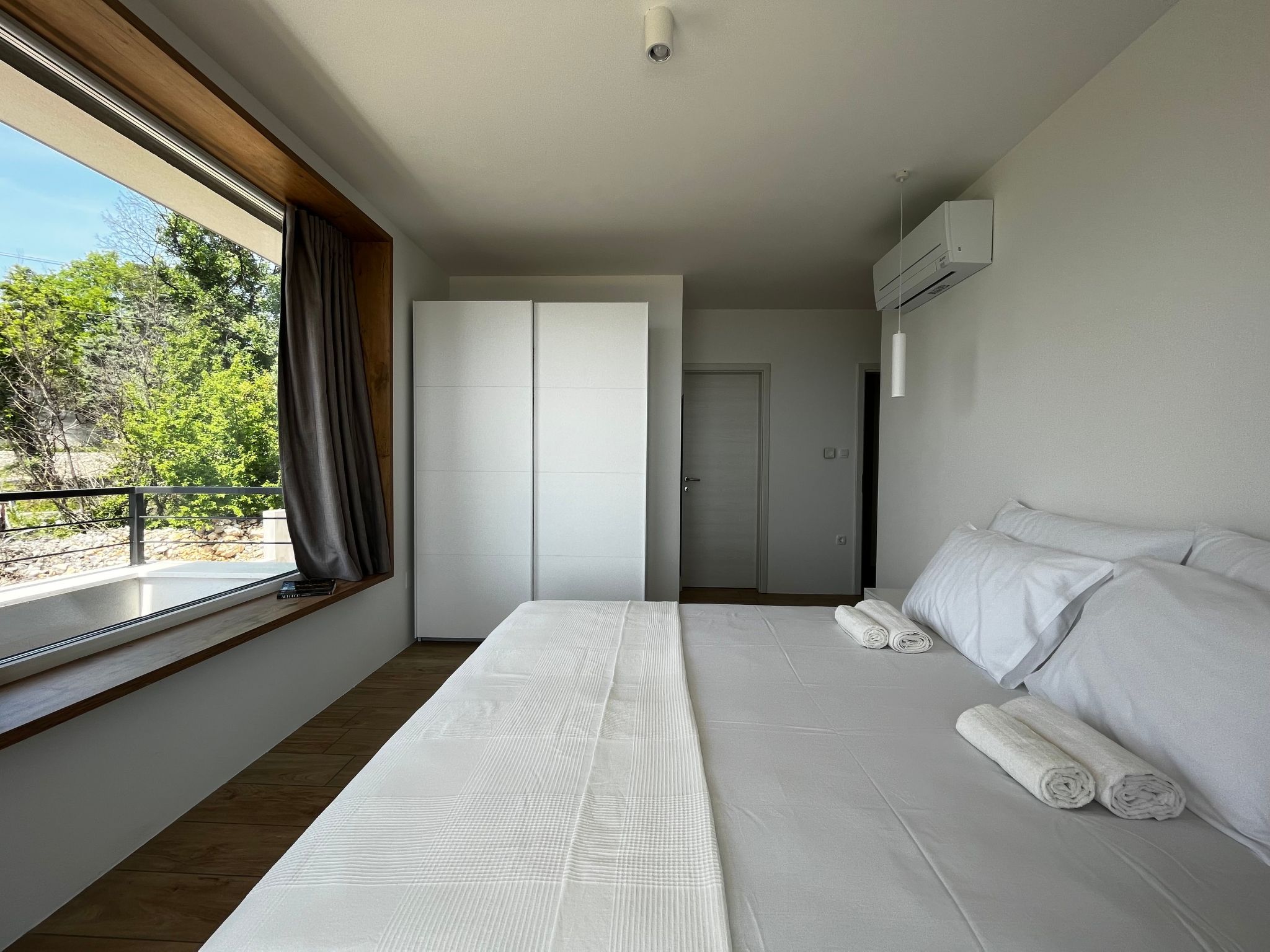 Villa 'Zara Bella Vista-Binnen