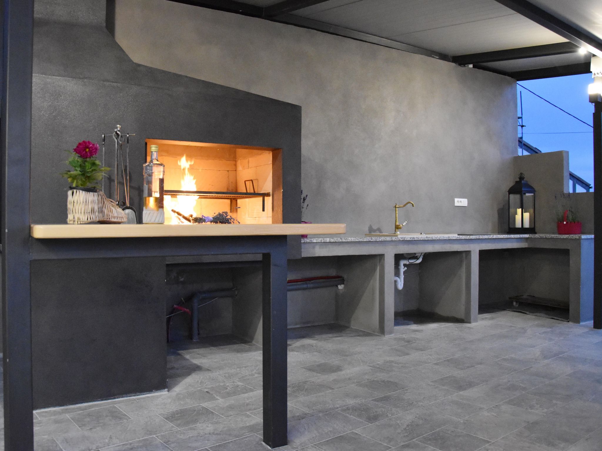 Villa LETICIJA - Luxusvilla mit beheiztem Pool, Sauna, Fitness & Grillplatz in-Binnen