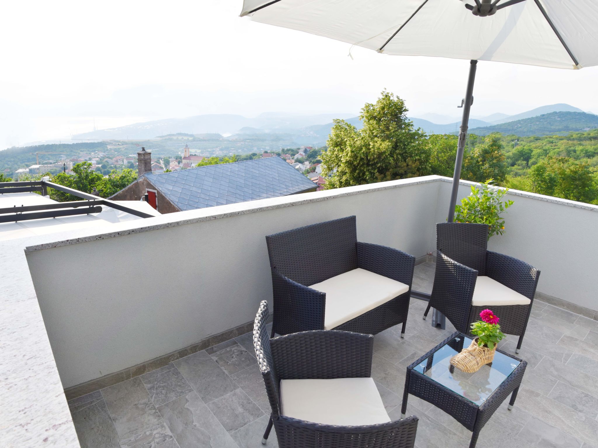 Villa LETICIJA - Luxusvilla mit beheiztem Pool, Sauna, Fitness & Grillplatz in-Binnen