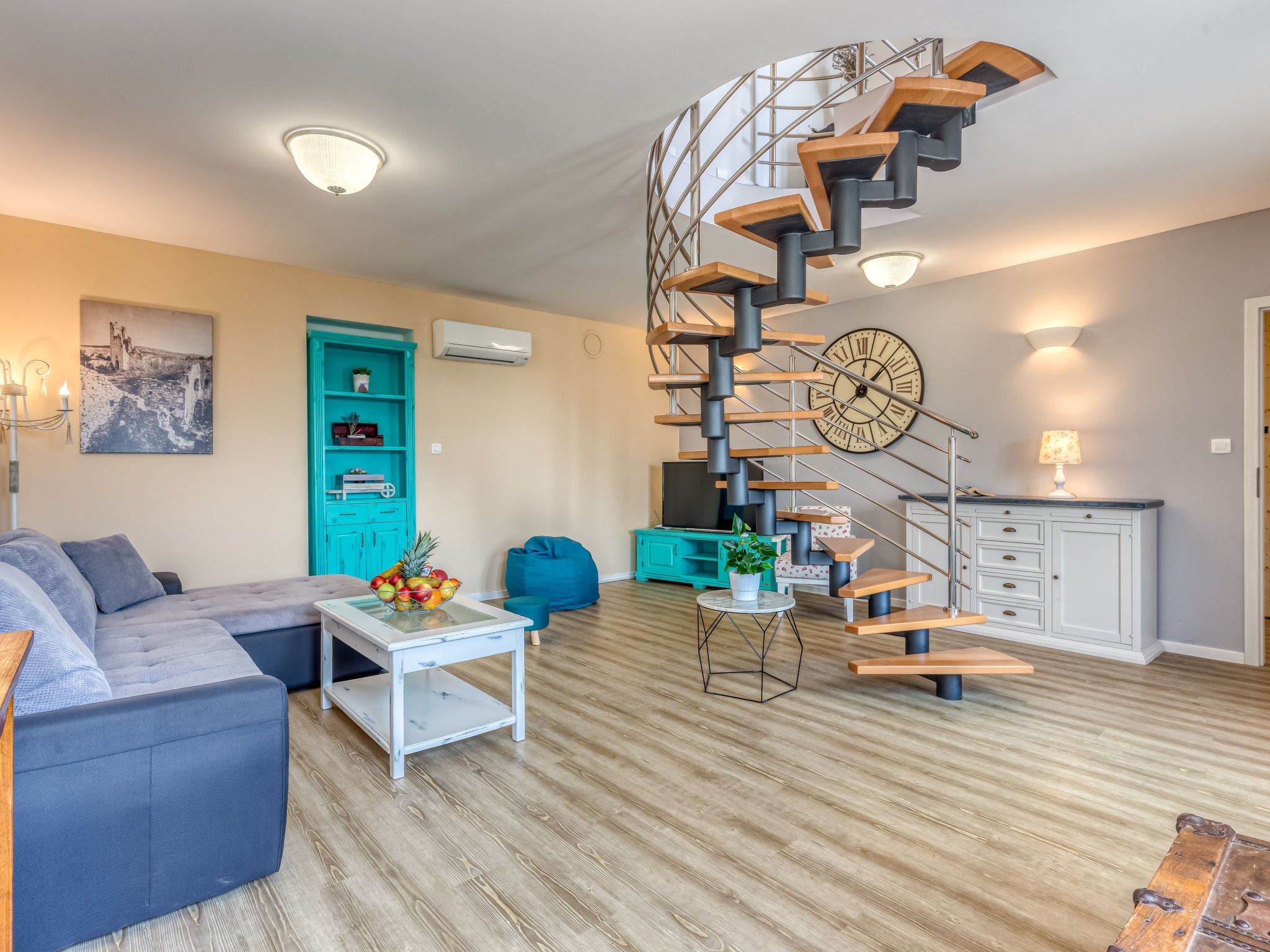 Villa LETICIJA - Luxusvilla mit beheiztem Pool, Sauna, Fitness & Grillplatz in-Binnen