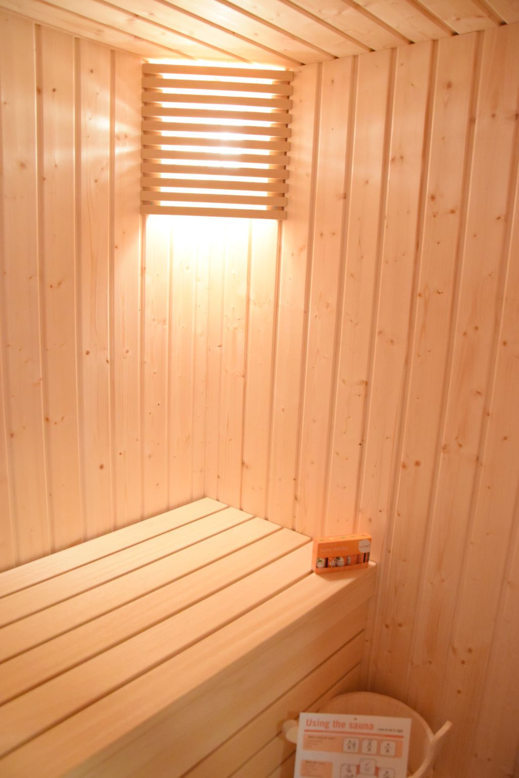 Villa LETICIJA - Luxusvilla mit beheiztem Pool, Sauna, Fitness & Grillplatz in-Binnen