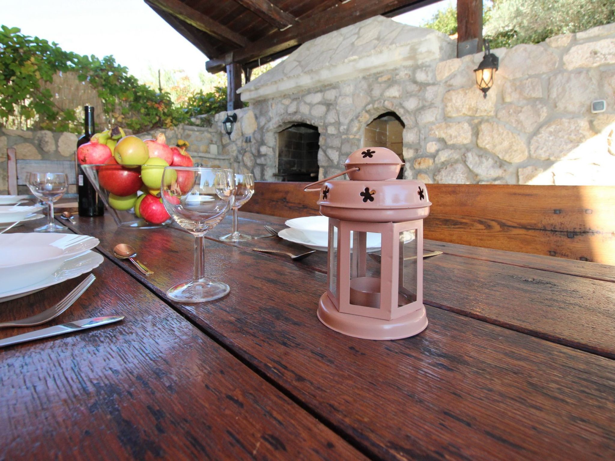 Renoviertes Steinhaus mit Garten und Pool ideal für ein erholsamen Urlaub-Binnen