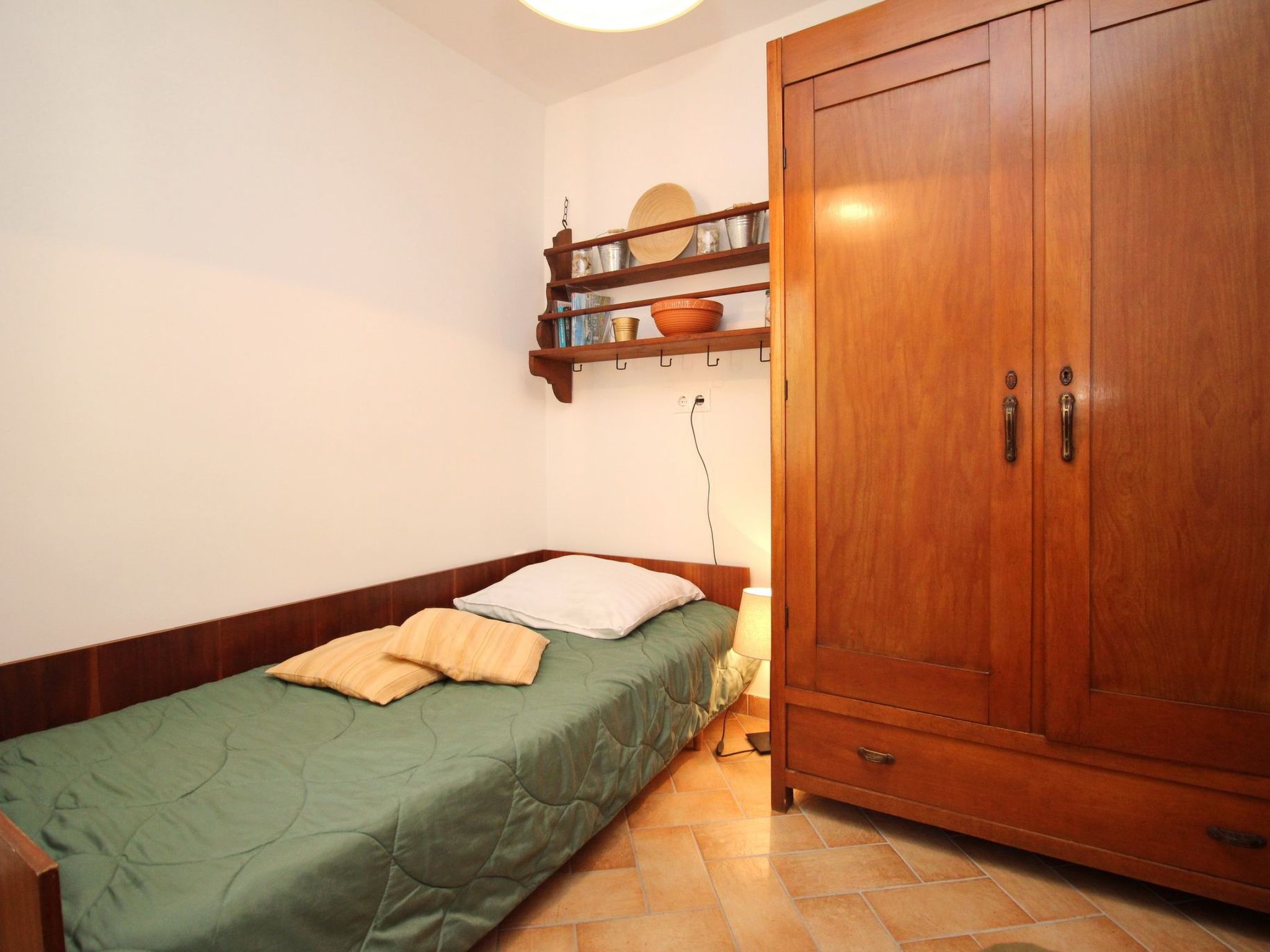 Renoviertes Steinhaus mit Garten und Pool ideal für ein erholsamen Urlaub-Binnen