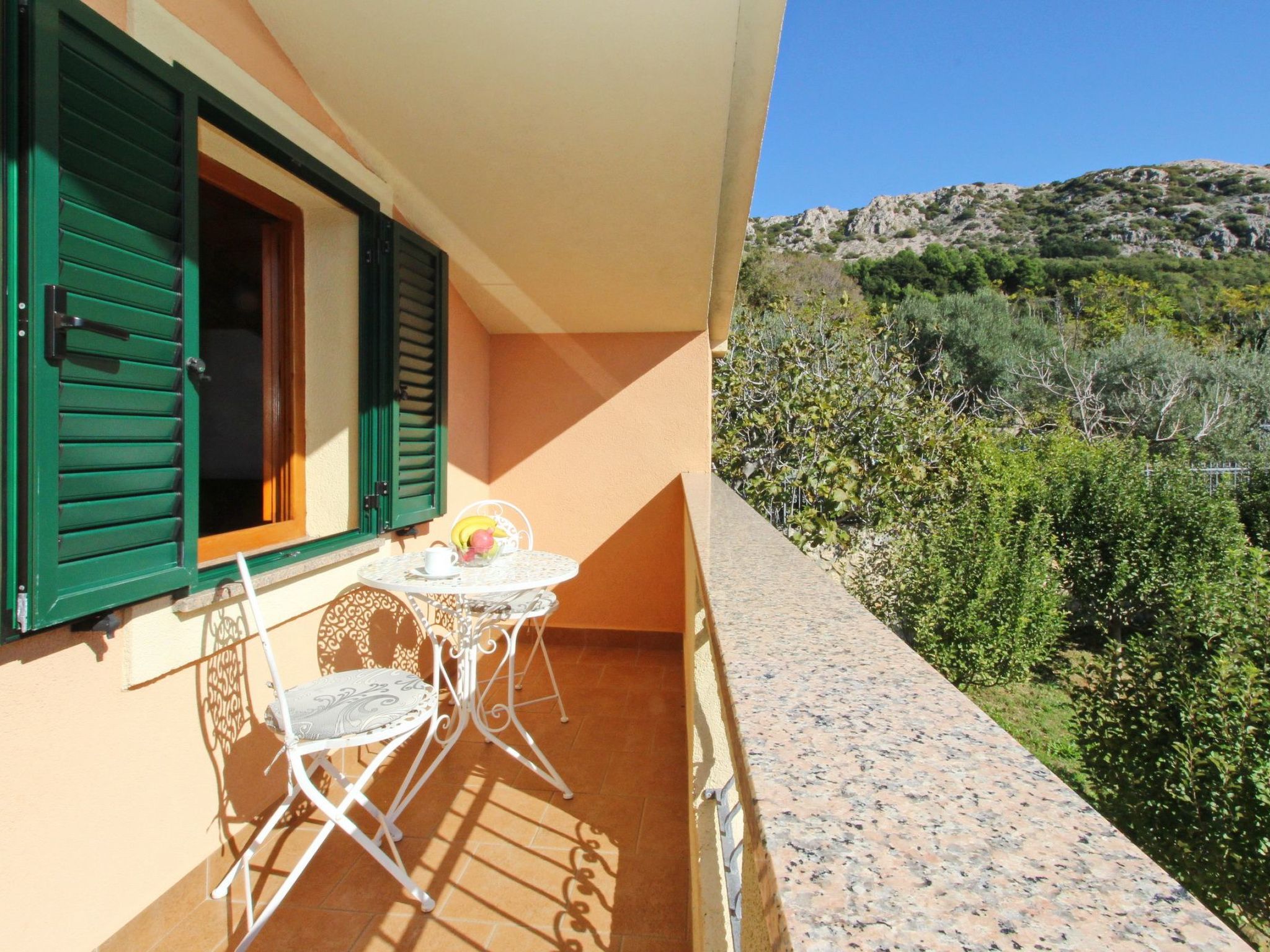 Renoviertes Steinhaus mit Garten und Pool ideal für ein erholsamen Urlaub-Binnen