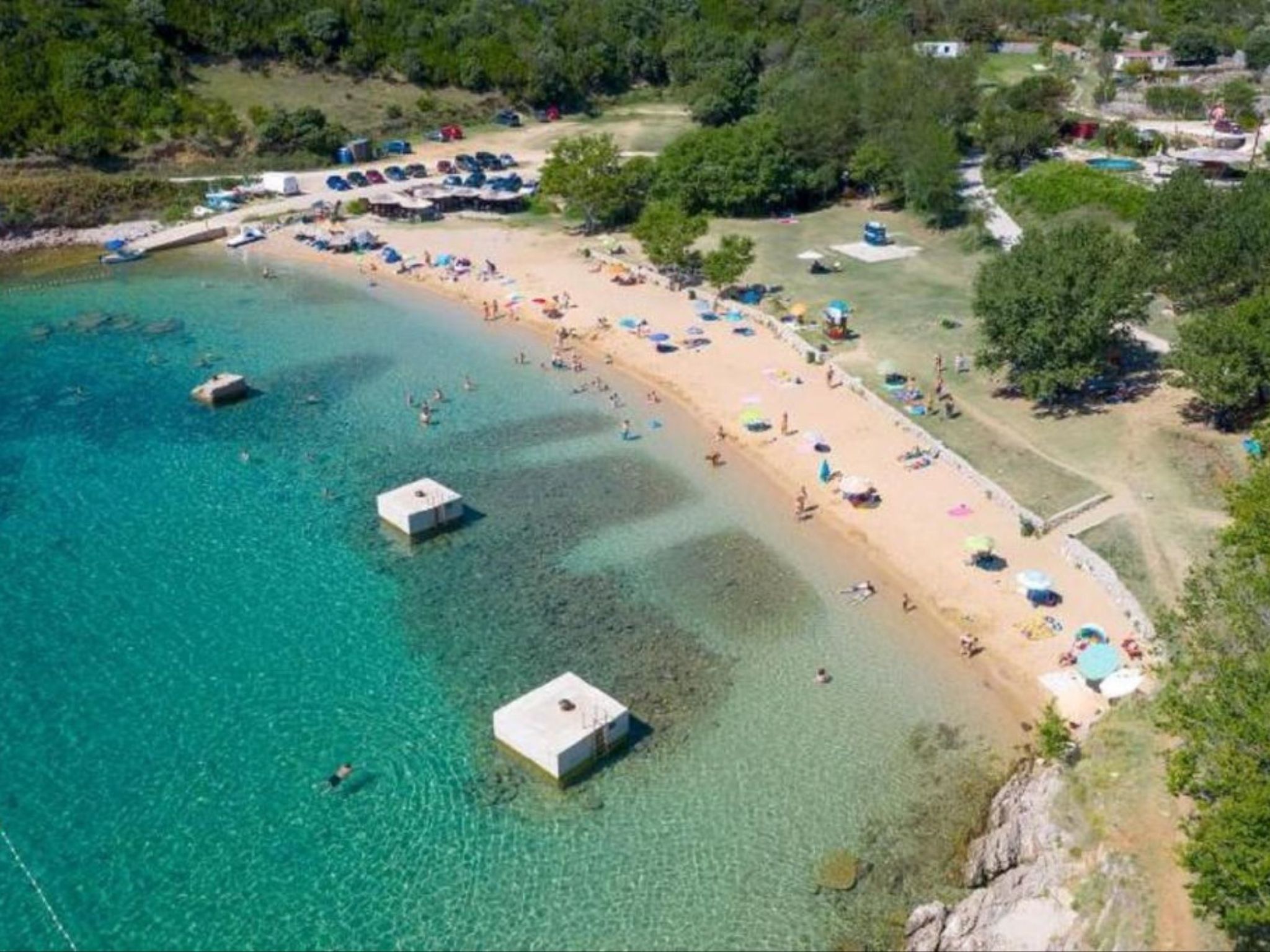 Vila Petite - Steinvilla mit Pool