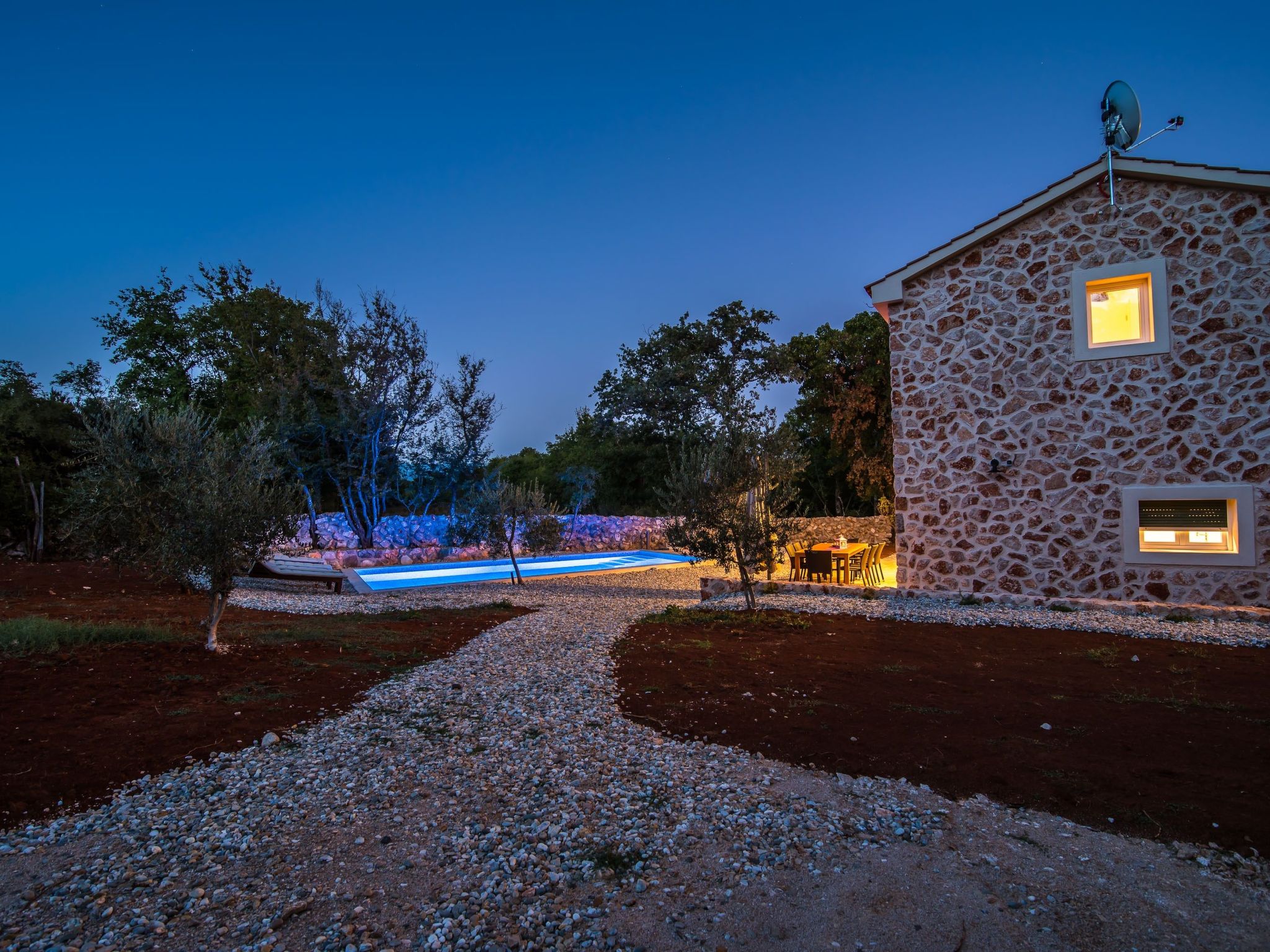 Vila Petite - Steinvilla mit Pool-Image-tags.info