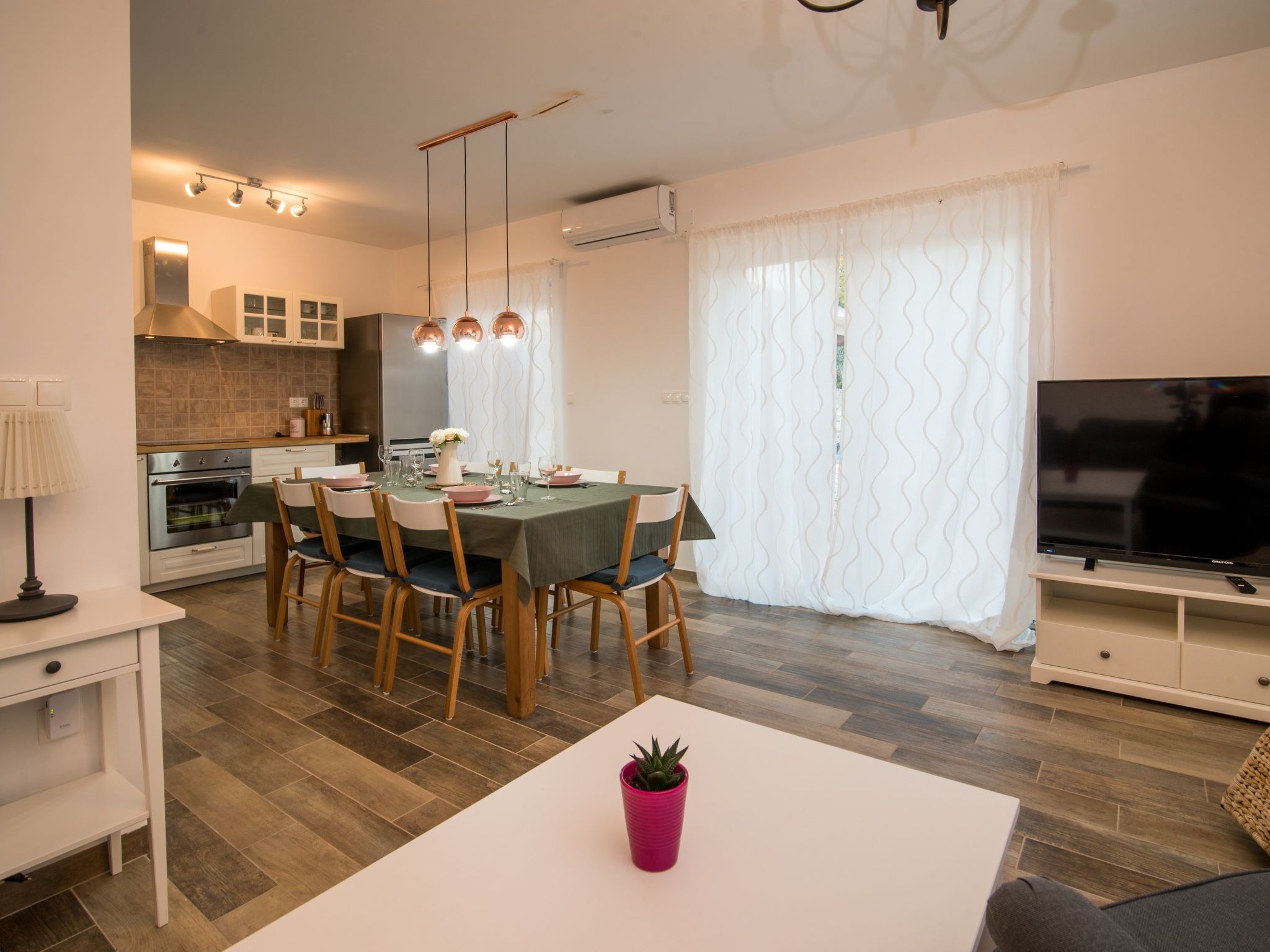 Vila Petite - Steinvilla mit Pool-Image-tags.info