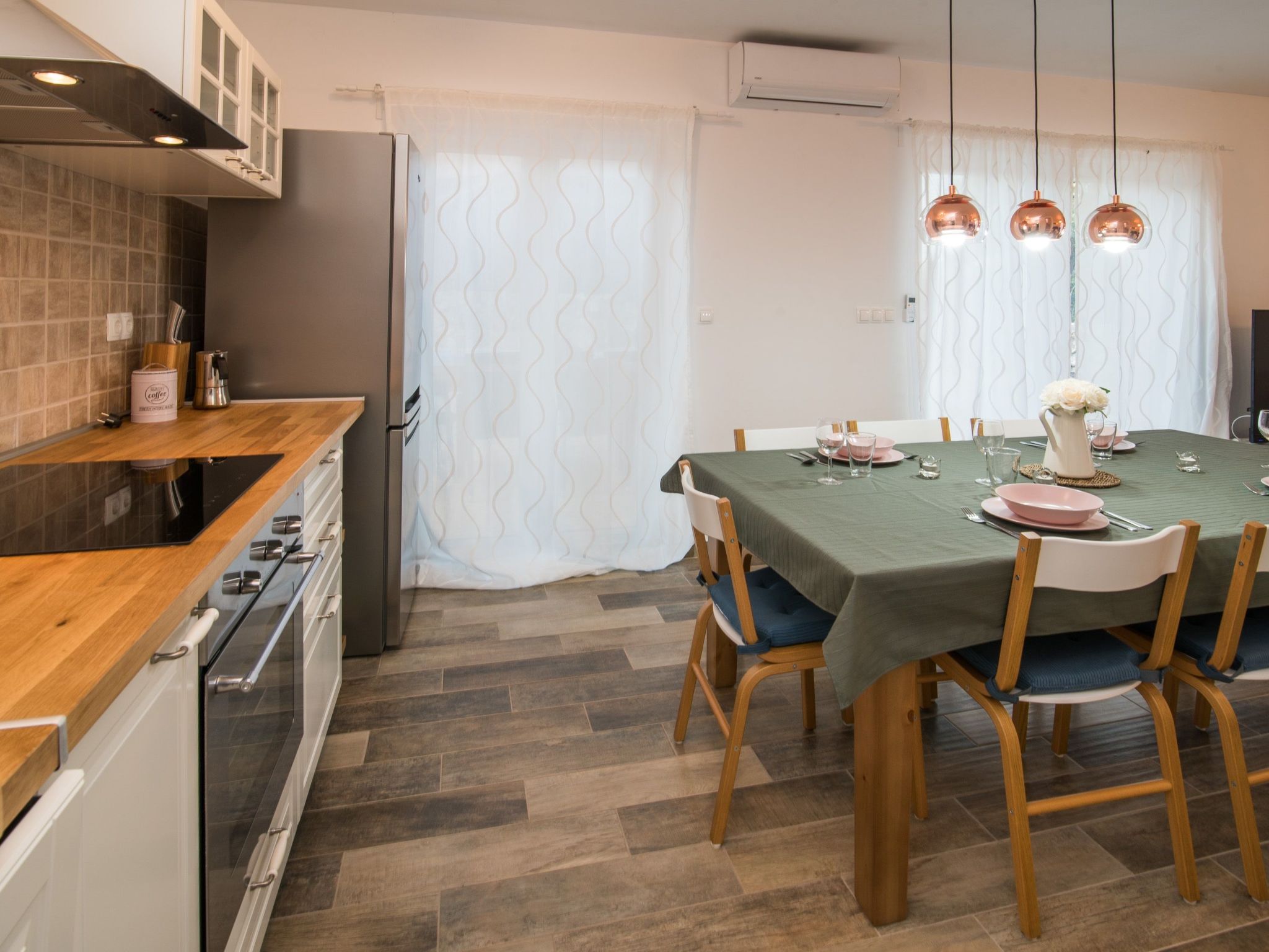 Vila Petite - Steinvilla mit Pool-Image-tags.info