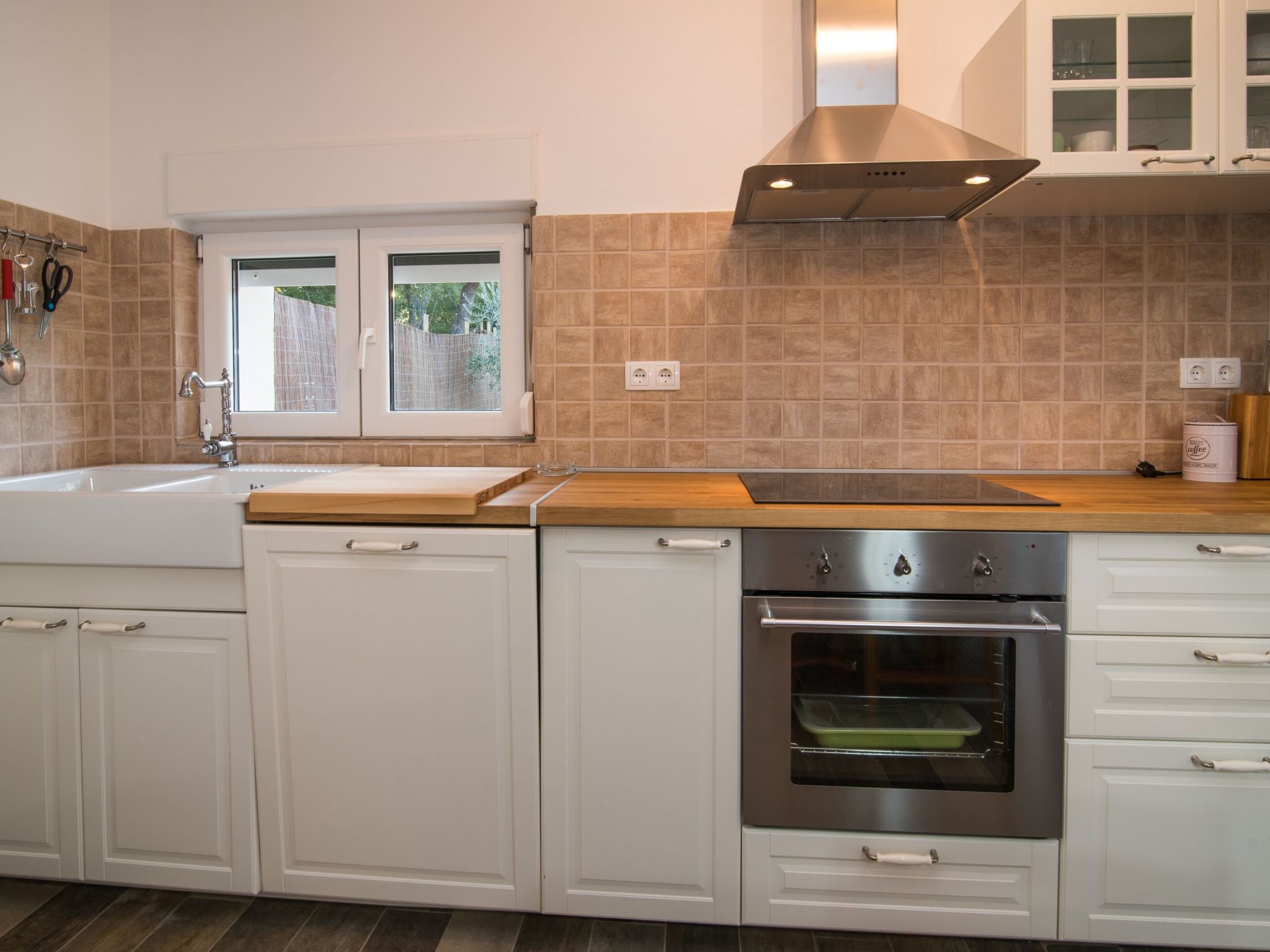 Vila Petite - Steinvilla mit Pool-Image-tags.info