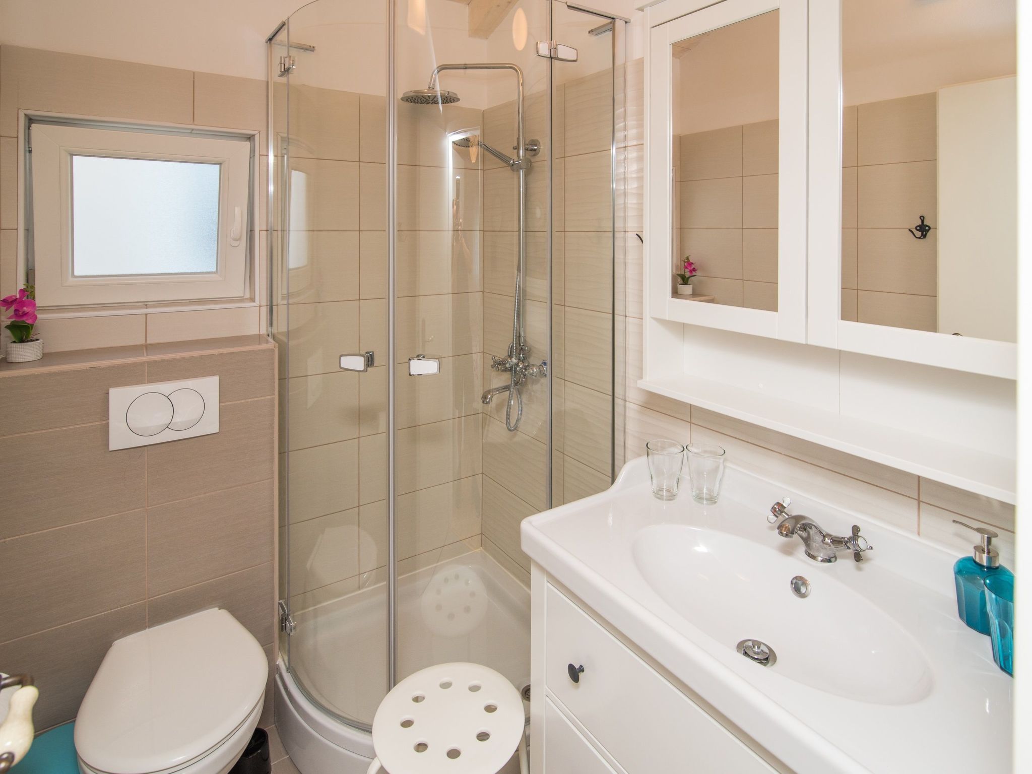 Vila Petite - Steinvilla mit Pool-Image-tags.info