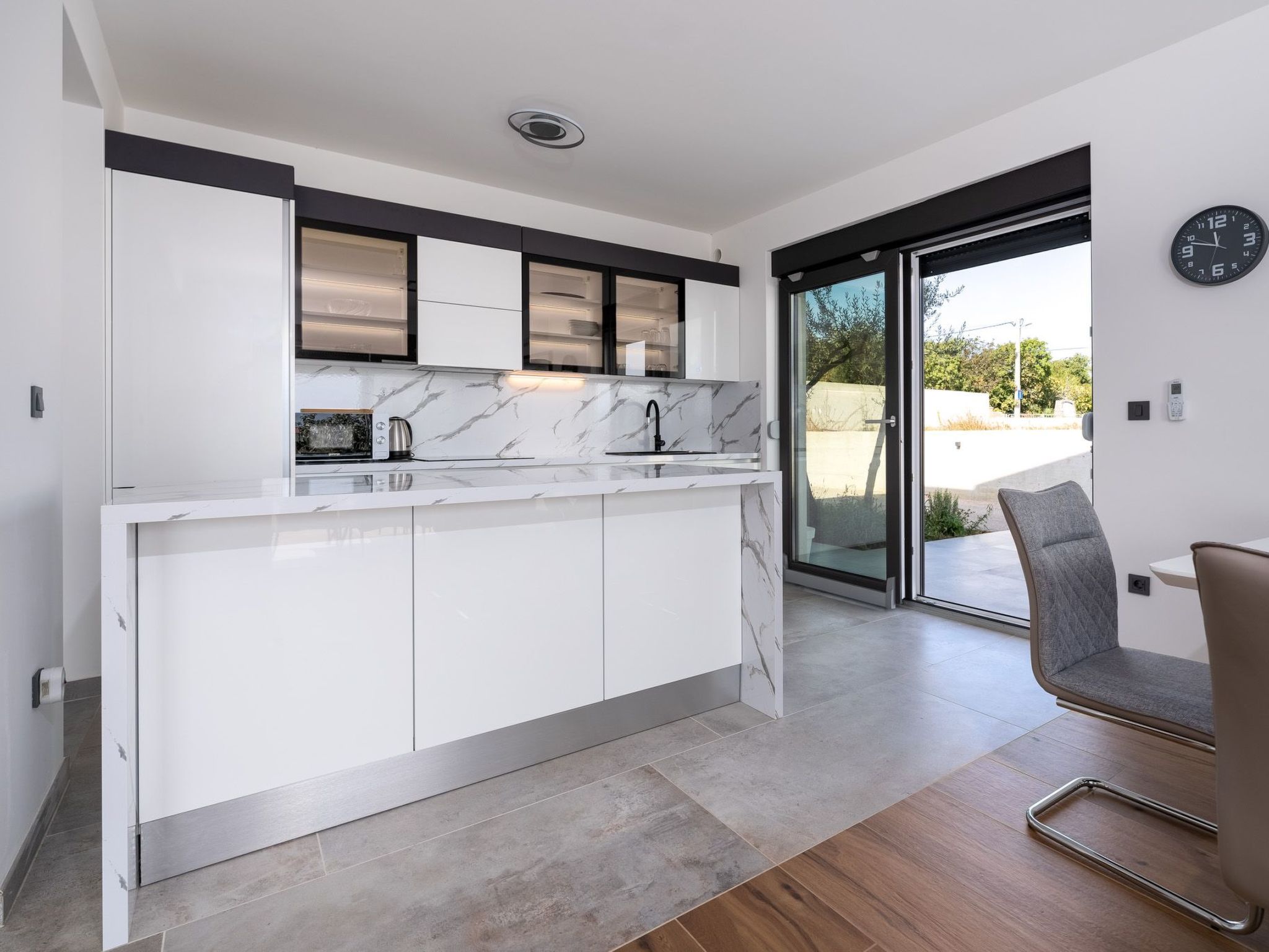 Villa "Rosemary" mit Pool und Panoramablick auf das Meer-Image-tags.info