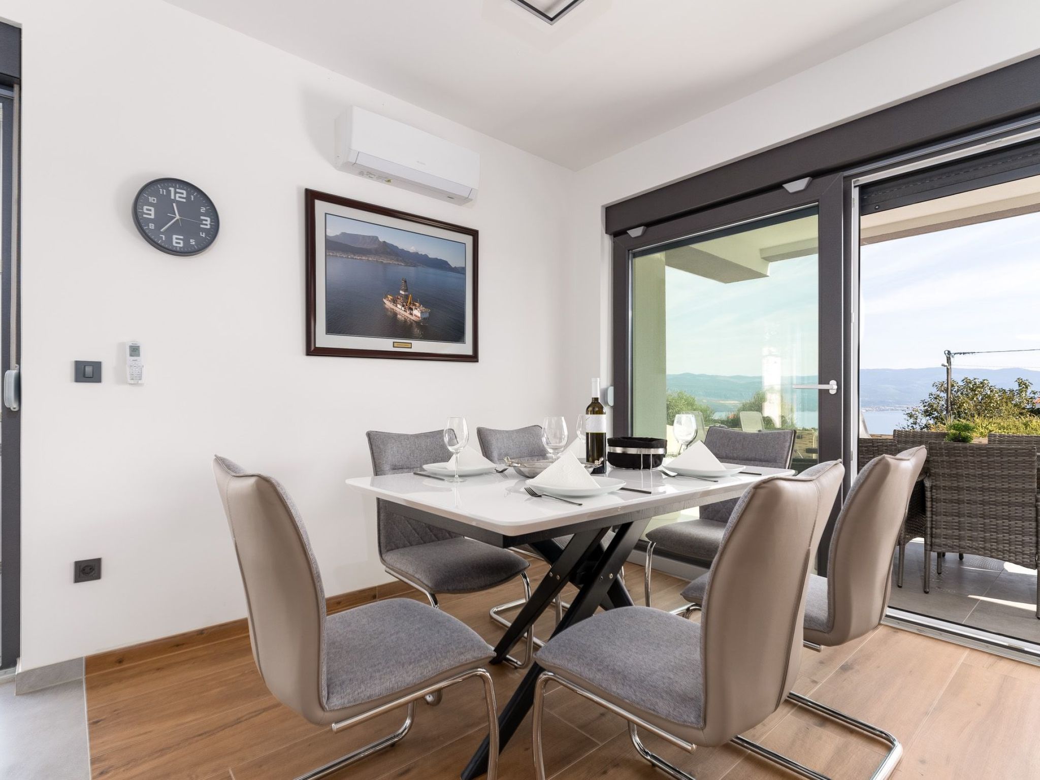 Villa "Rosemary" mit Pool und Panoramablick auf das Meer-Image-tags.info