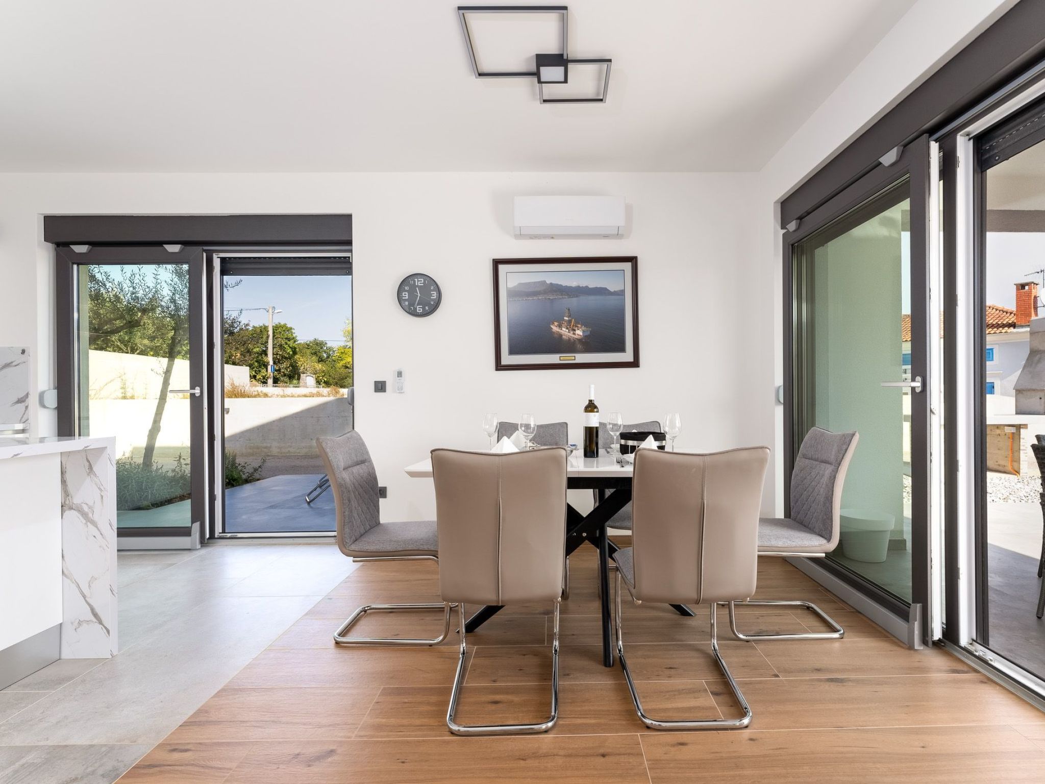 Villa "Rosemary" mit Pool und Panoramablick auf das Meer-Image-tags.info