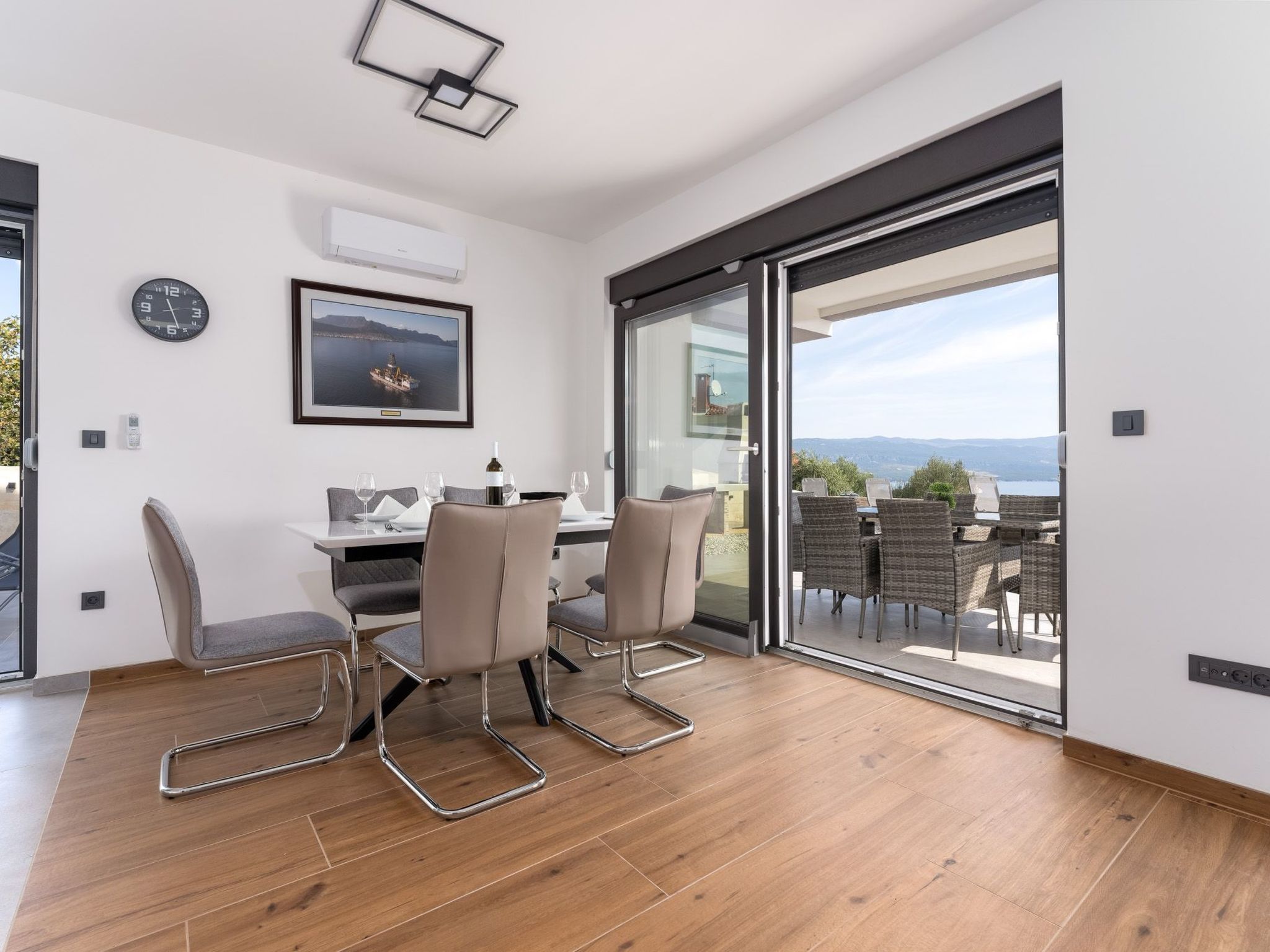 Villa "Rosemary" mit Pool und Panoramablick auf das Meer-Image-tags.info