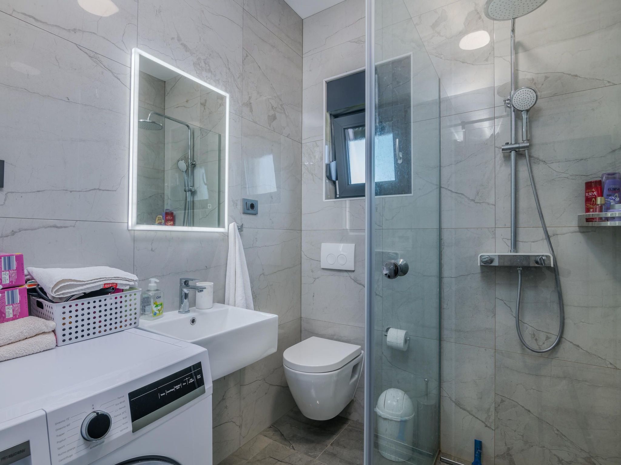 "Villa Enie" mit eigenem Pool-Image-tags.info