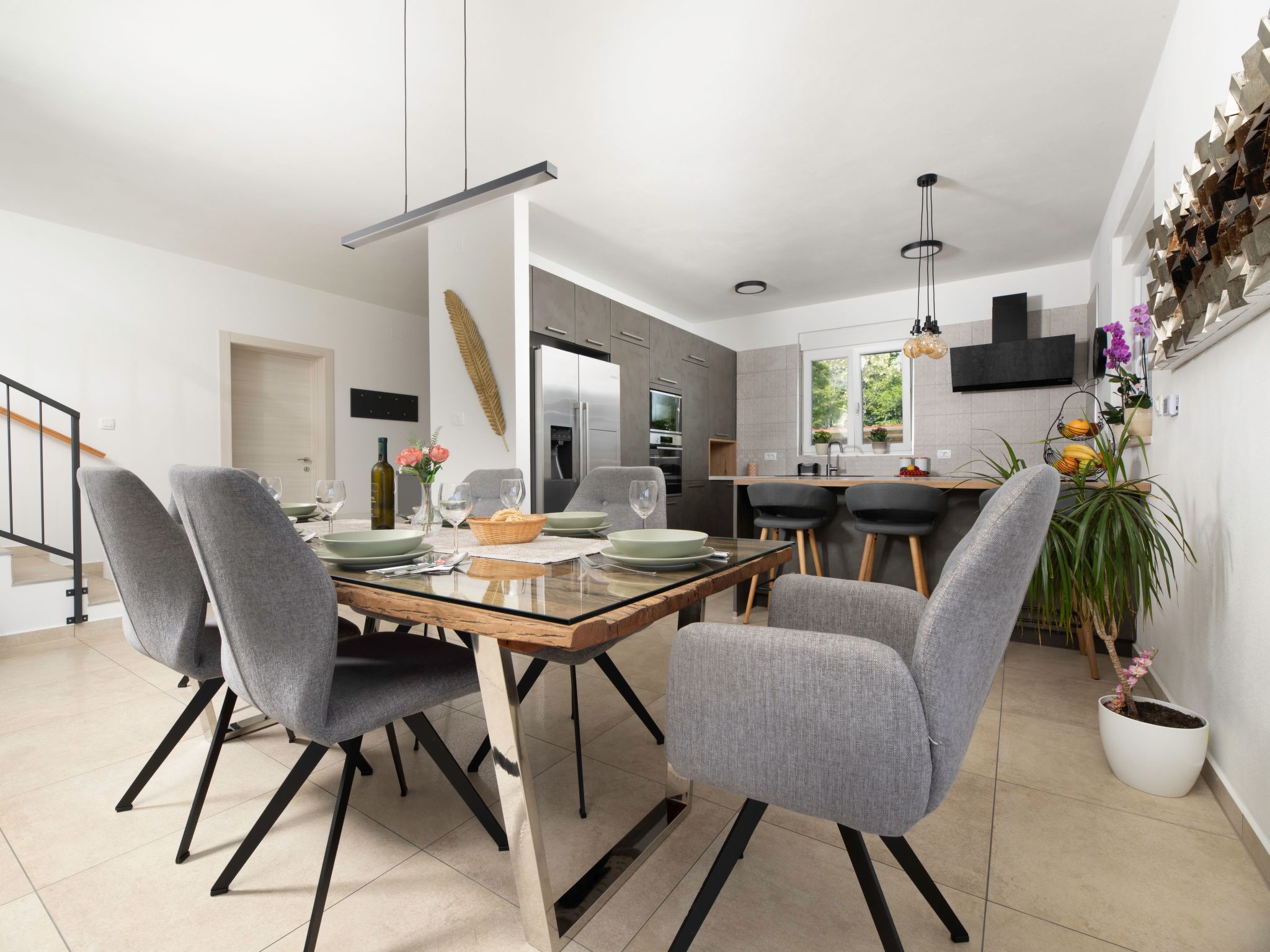 Vila Ema mit Meerblick-Drinnen