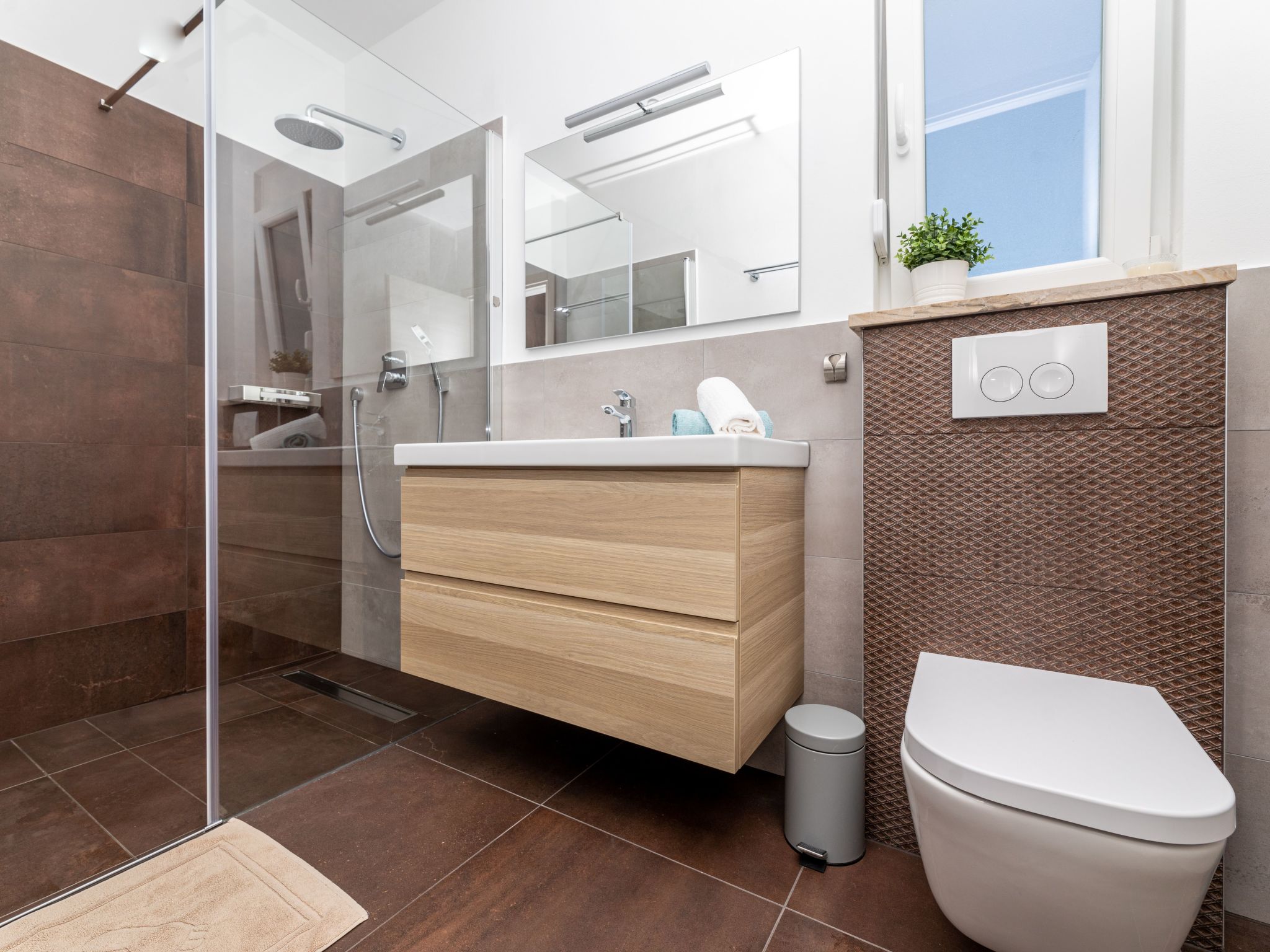 Vila Ema mit Meerblick-Drinnen