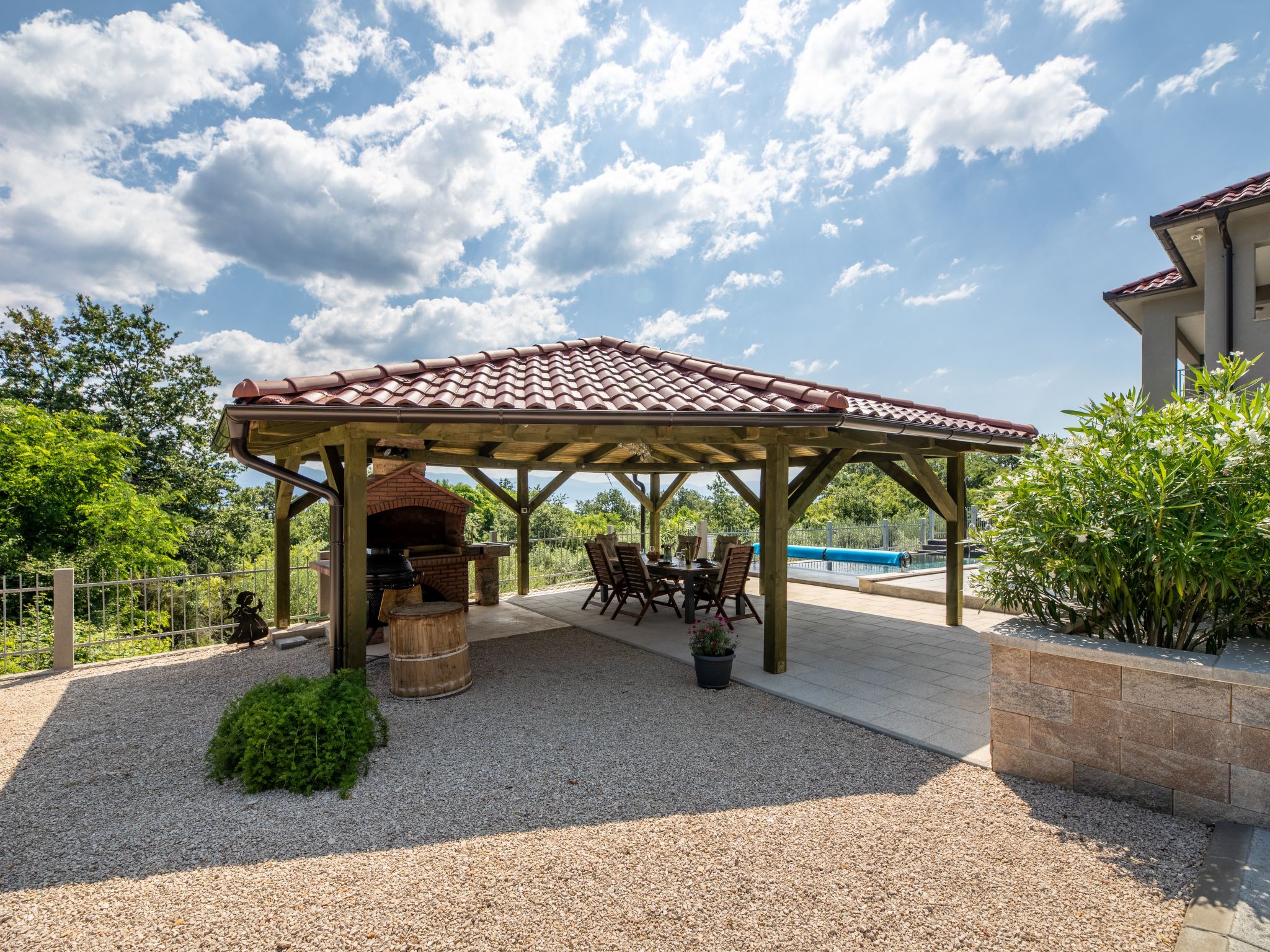 Vila Ema mit Meerblick-Drinnen