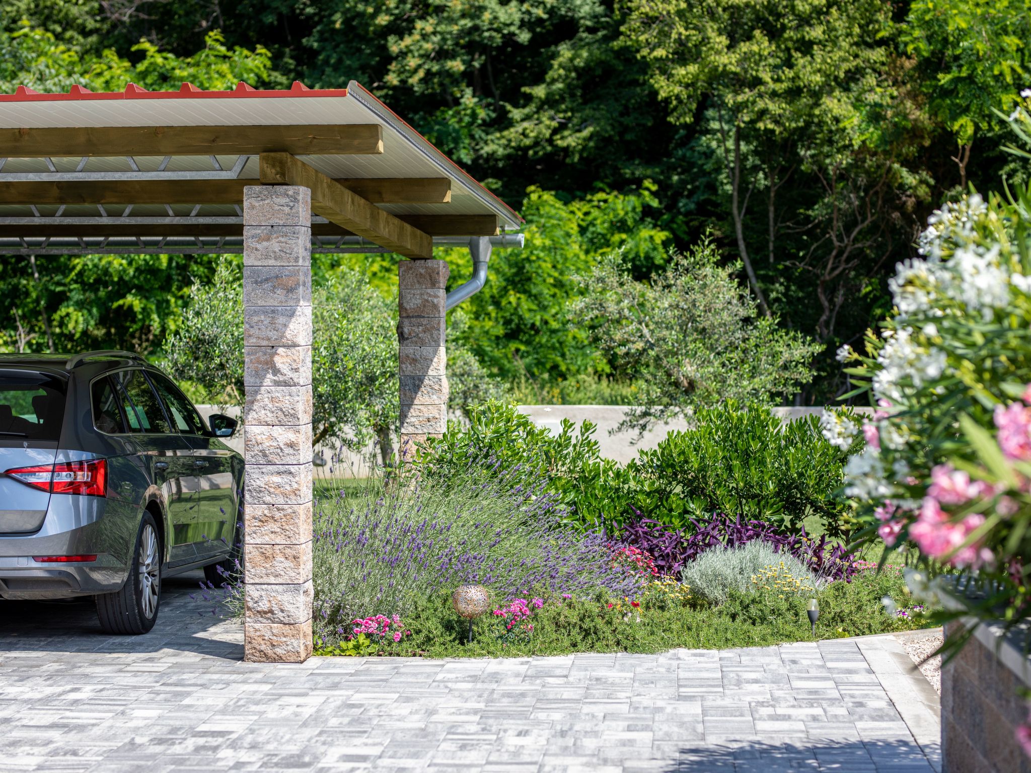 Vila Ema mit Meerblick-Drinnen