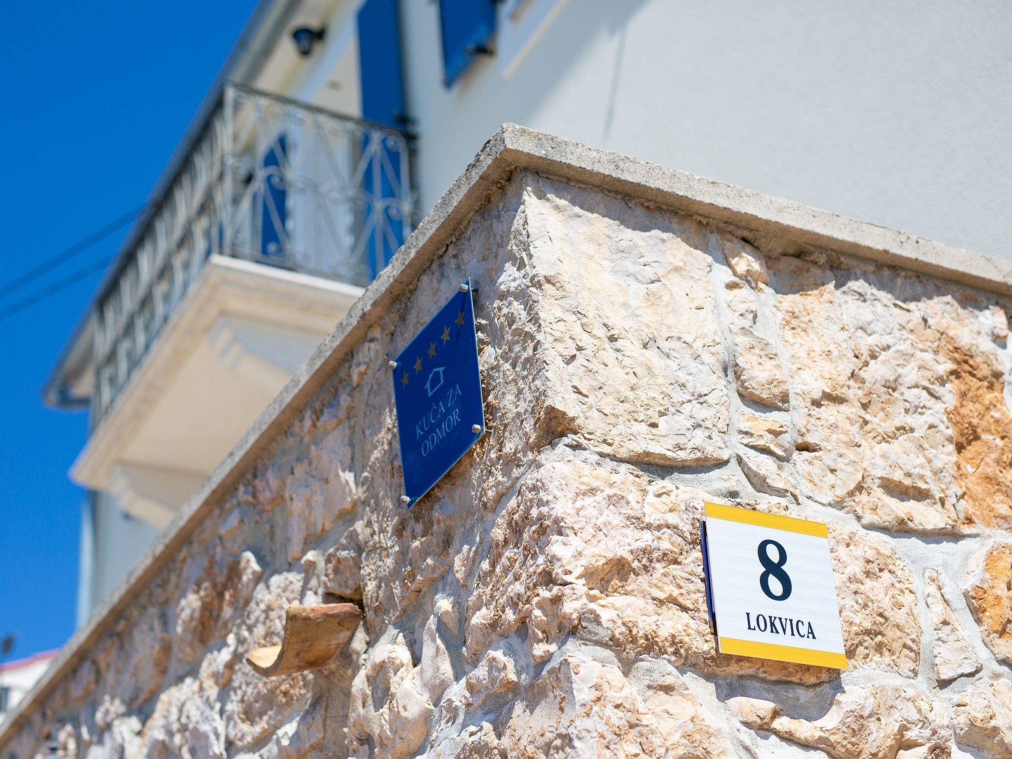 Steinvilla Margaret mit Pool und besonderem Flair-Dedans