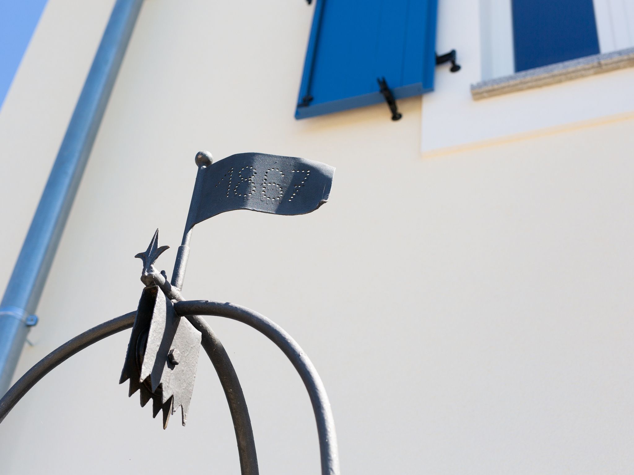 Steinvilla Margaret mit Pool und besonderem Flair-Dedans