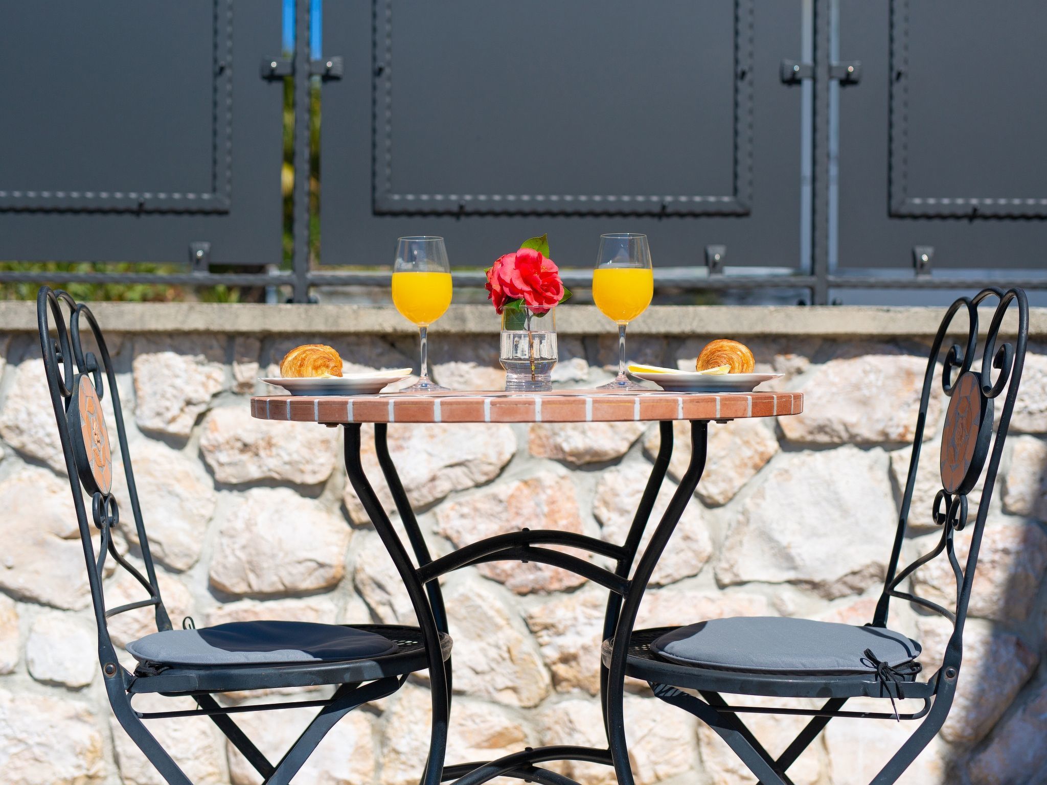 Steinvilla Margaret mit Pool und besonderem Flair-Dedans