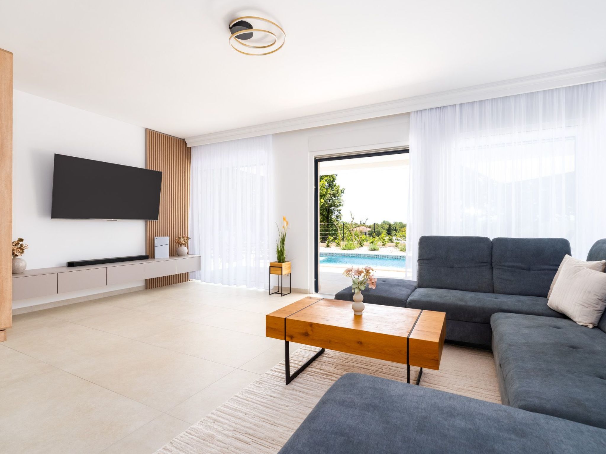 Ferienvilla "vila Mirakul" mit privatem Pool-Image-tags.info