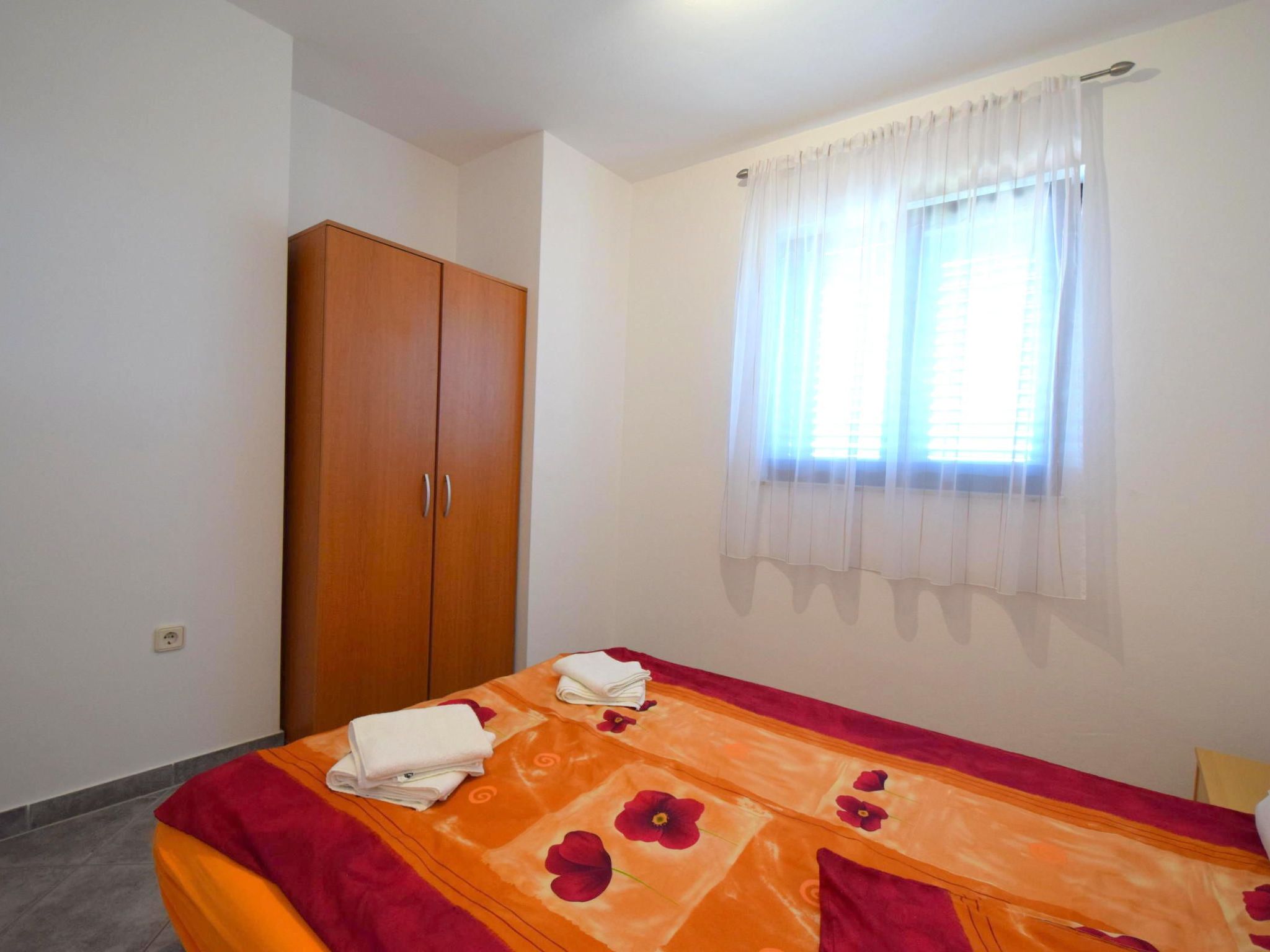 Gordana 2-Image-tags.info