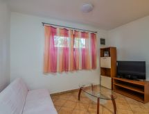 Knus appartement nabij het strand in Njivice, op 120 meter van de azuurblauwe zee - thumbnail 4