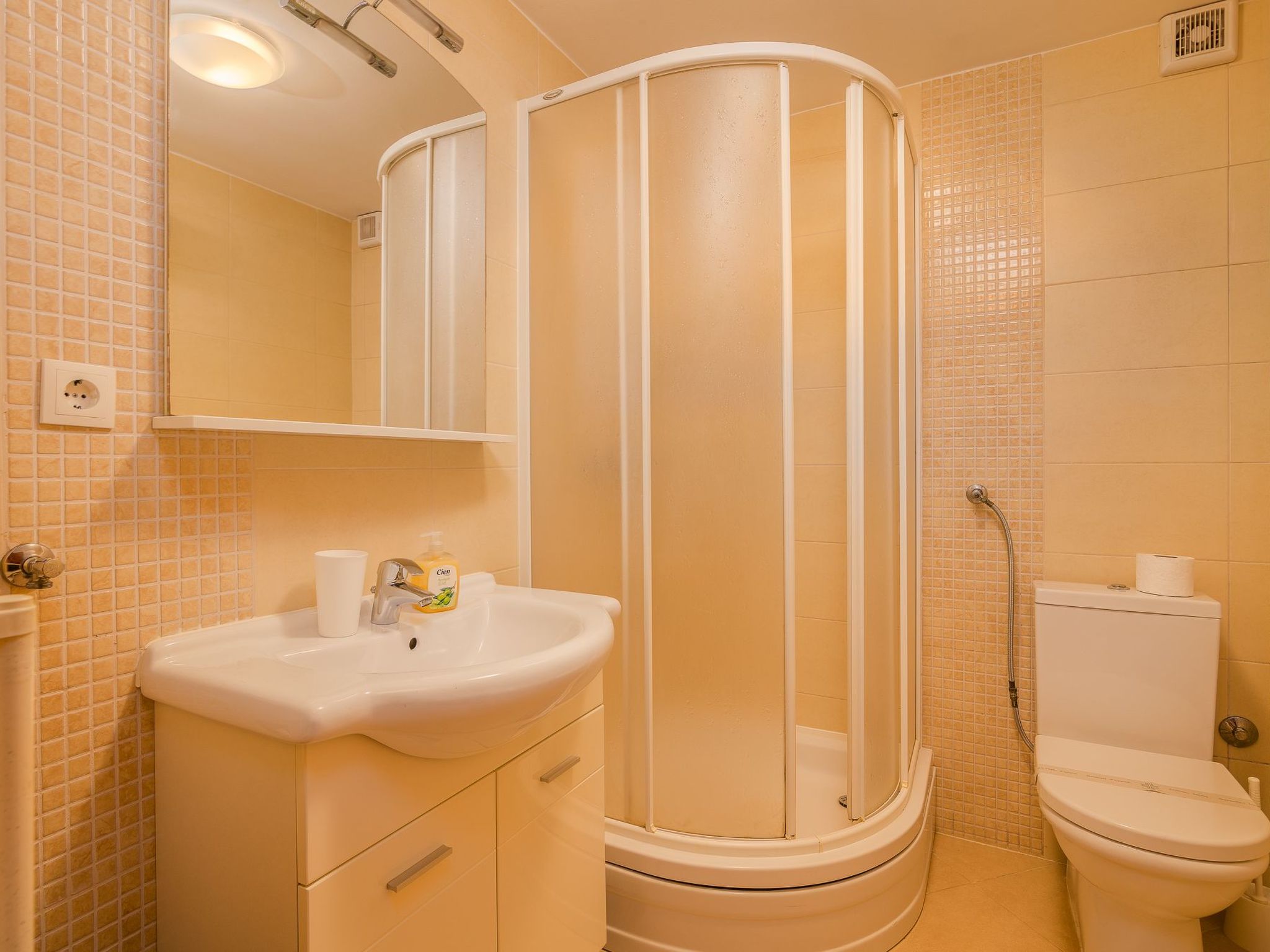 Katja 1-Image-tags.info