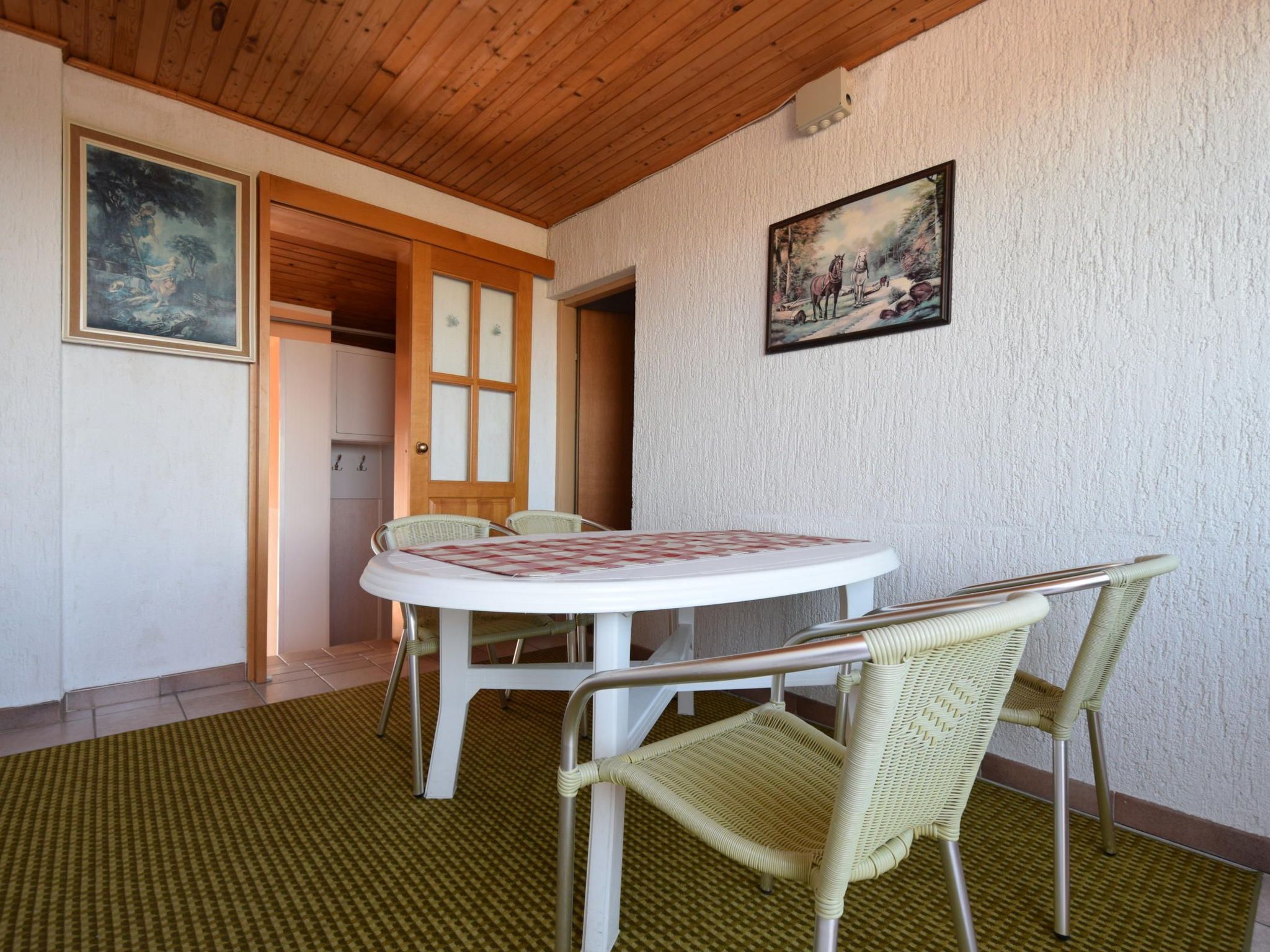 "Slunjski" mit Balkon-Image-tags.info