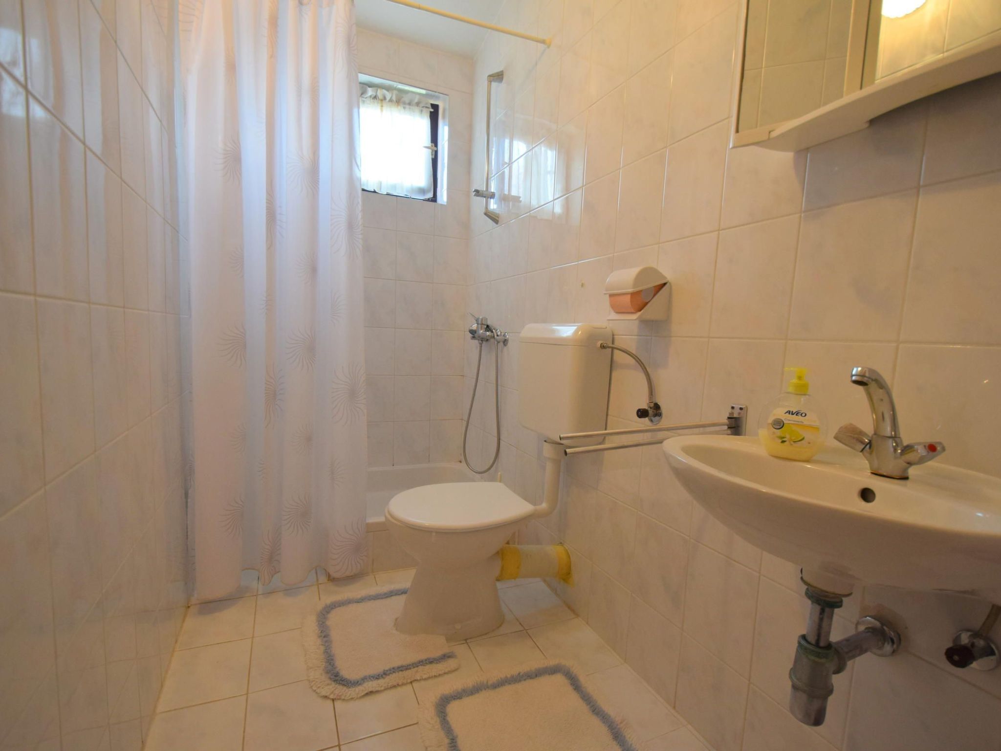 Milica-Image-tags.info