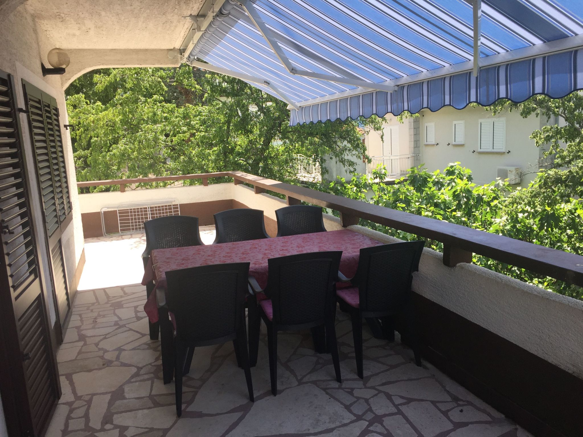 Mit einer überdachten Terrasse-Image-tags.info