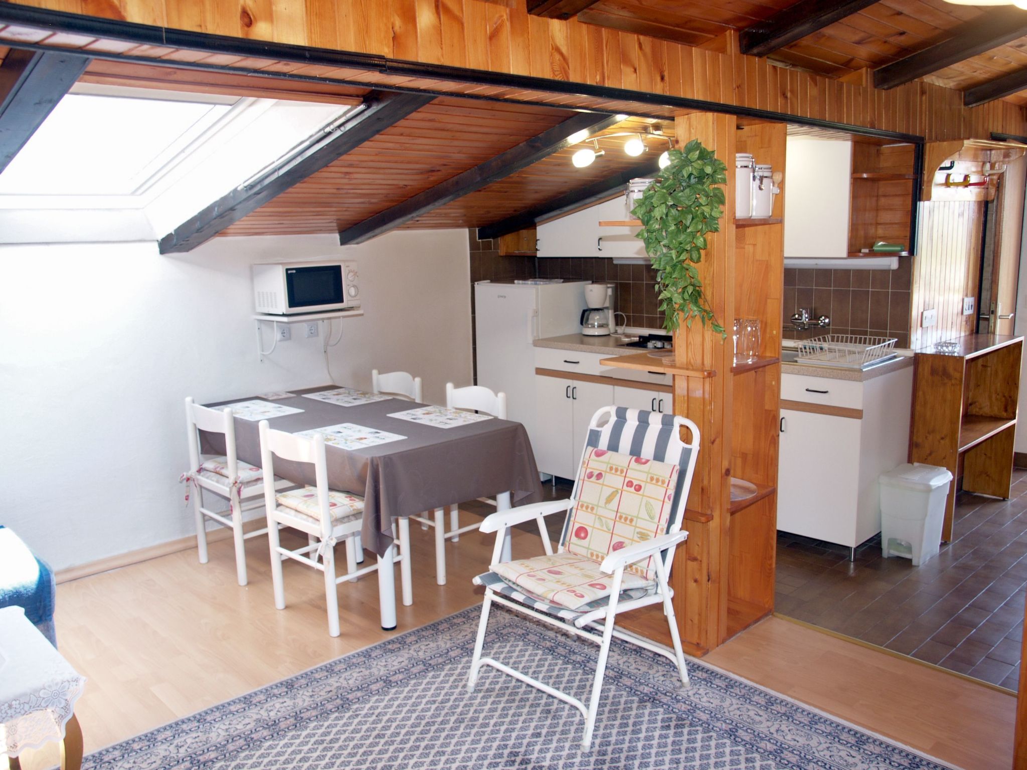 Wohnung mit Blick auf das Wasser-Image-tags.info