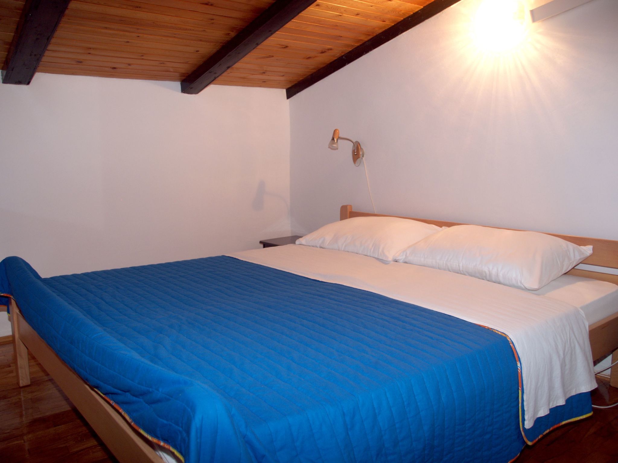 Wohnung mit Blick auf das Wasser-Image-tags.info