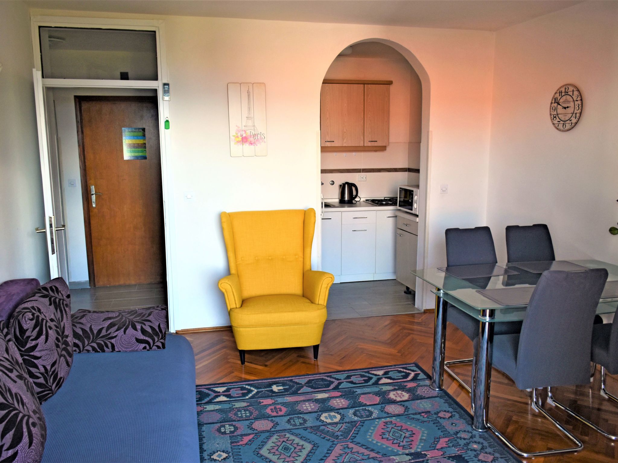 Wohnung in Njivice mit Terrasse und Garten-Image-tags.info