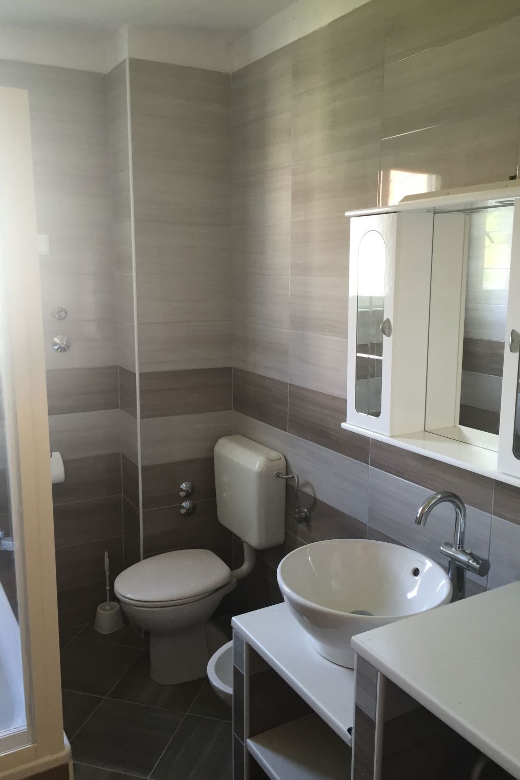 Wohnung in Njivice mit Terrasse und Garten-Image-tags.info