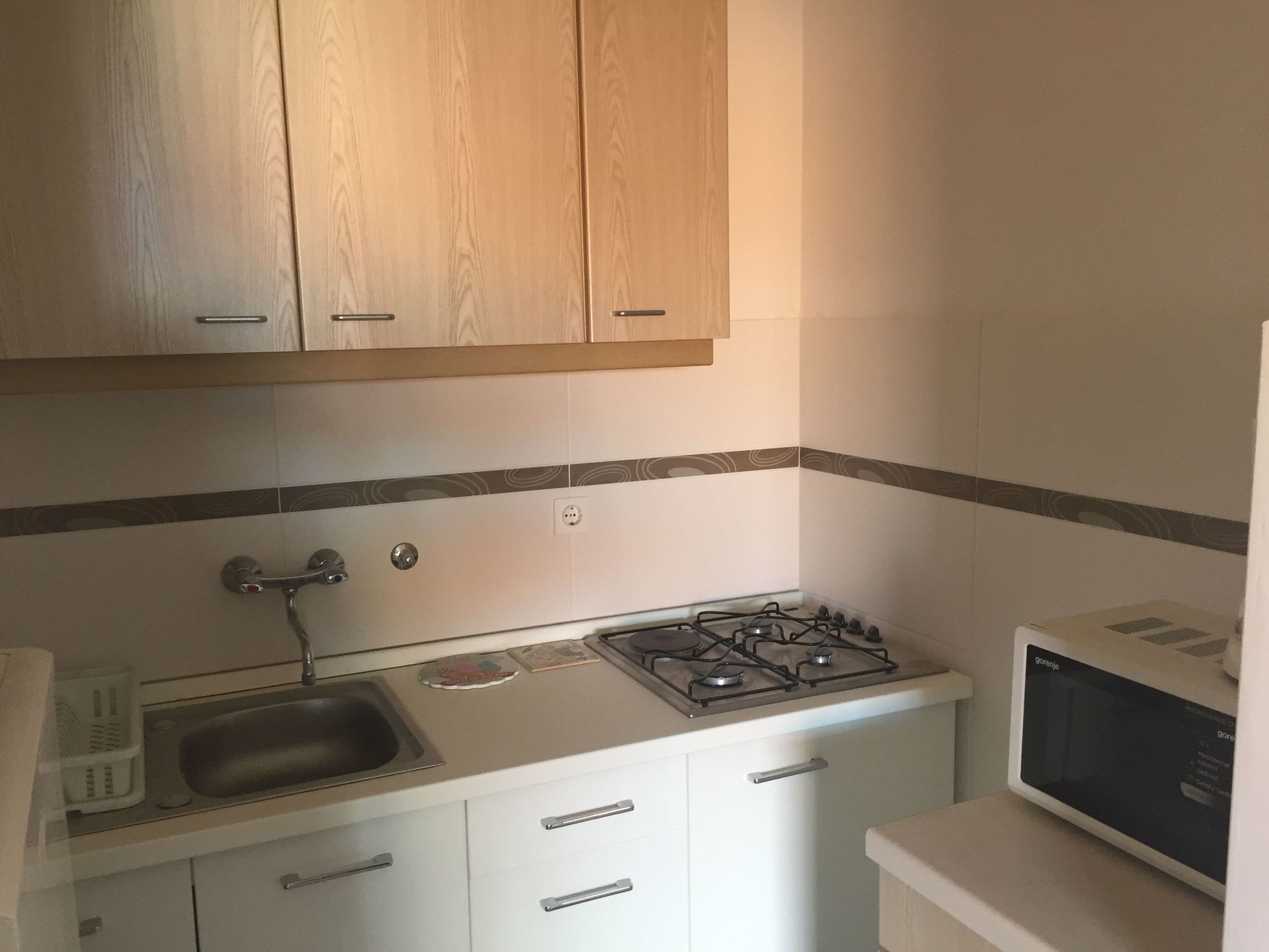 Wohnung in Njivice mit Terrasse und Garten-Image-tags.info