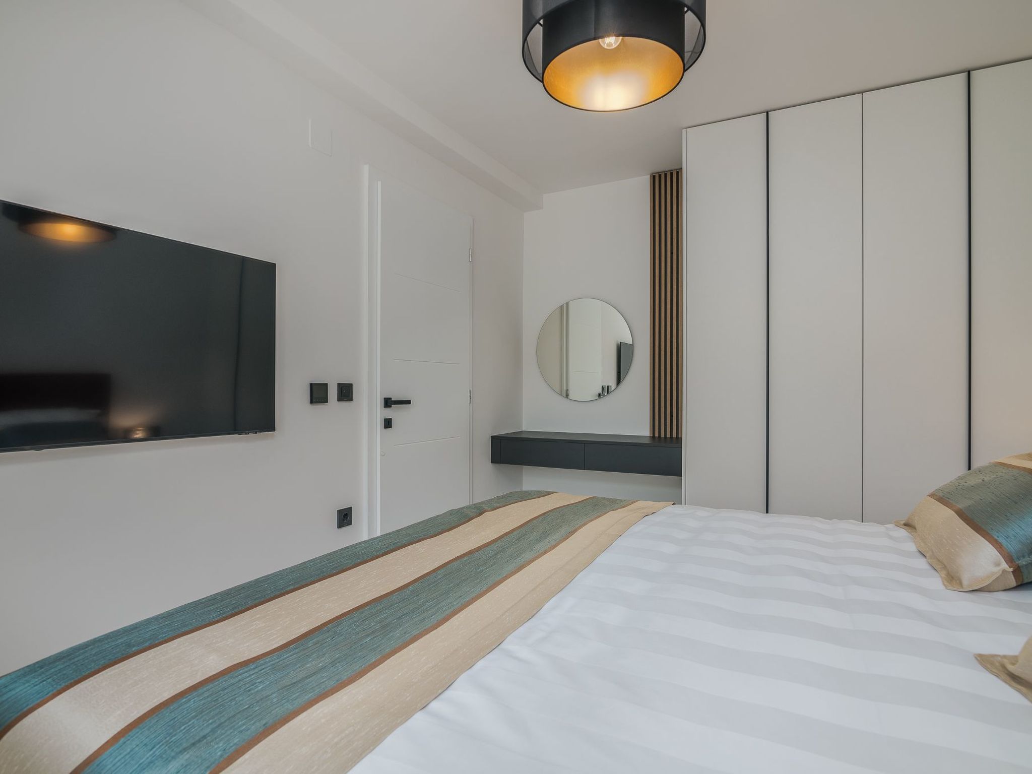 Ak Lux-Image-tags.info